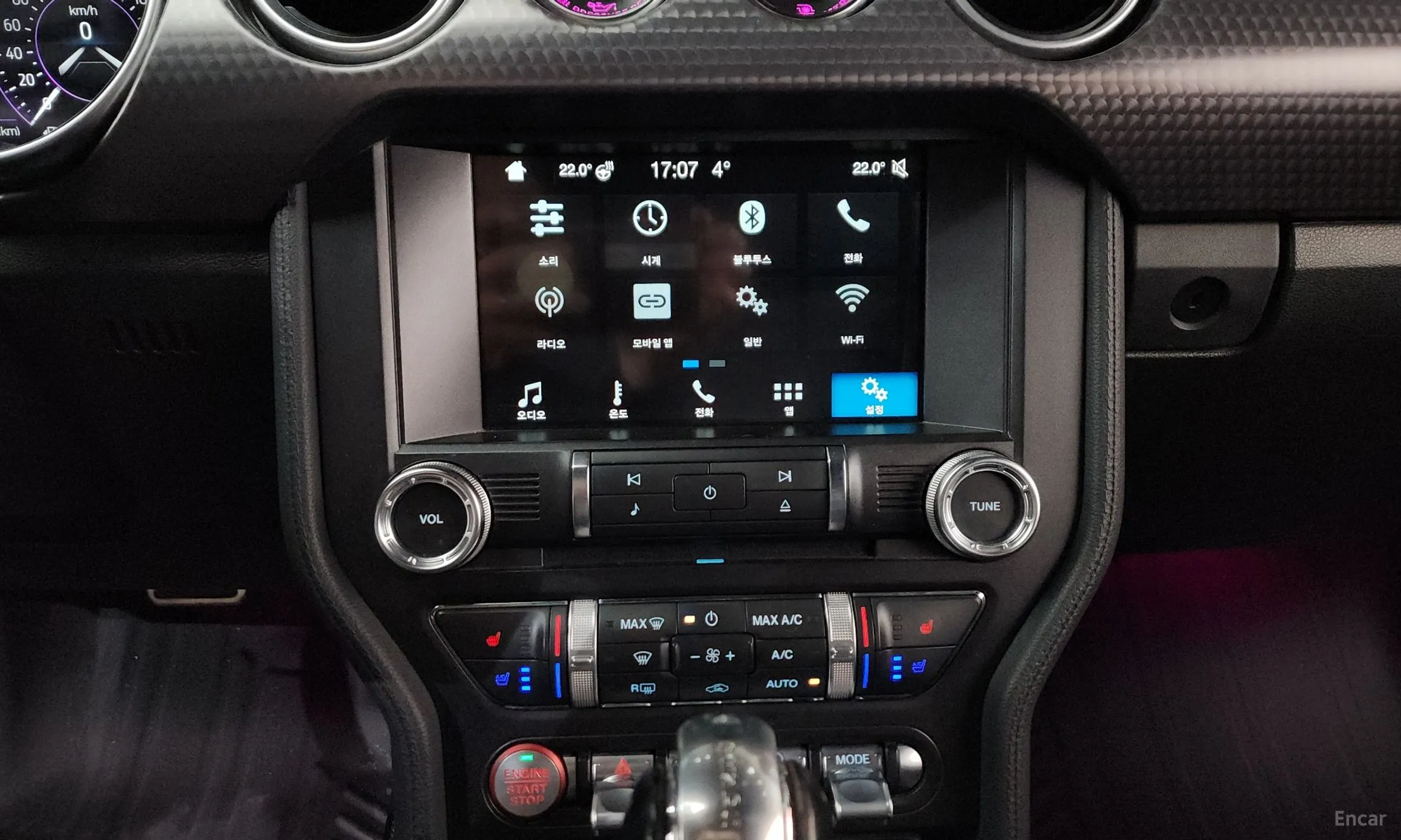 Ford Mustang превью 15