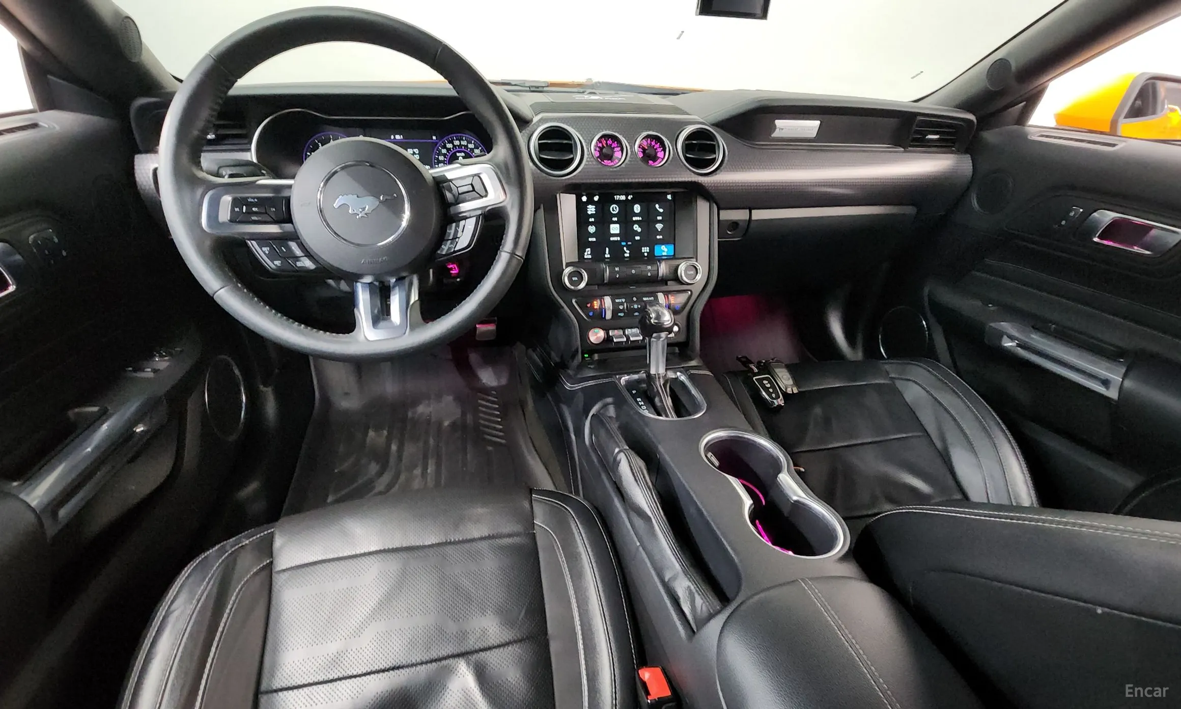 Ford Mustang превью 7
