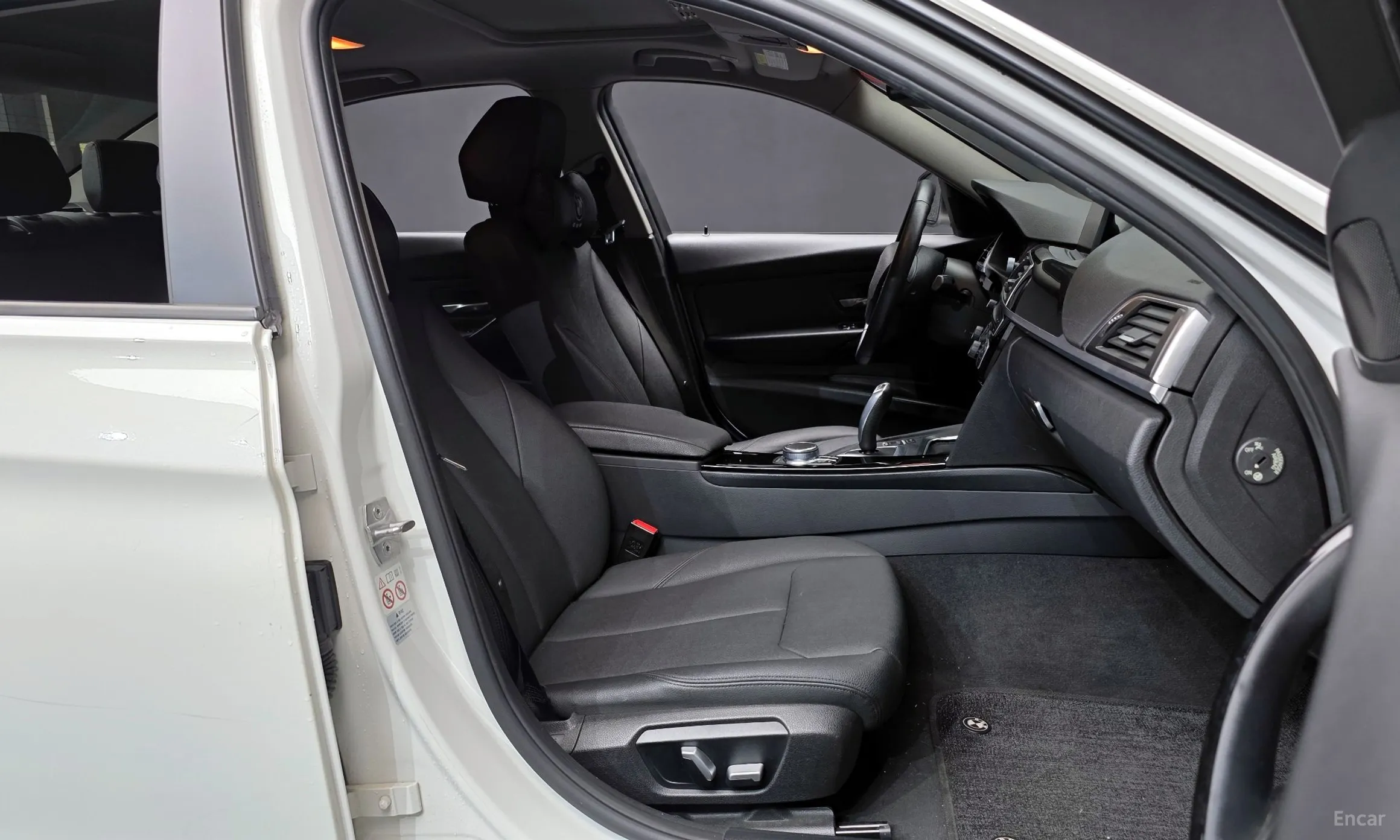 BMW 3 Series (F30) превью 10