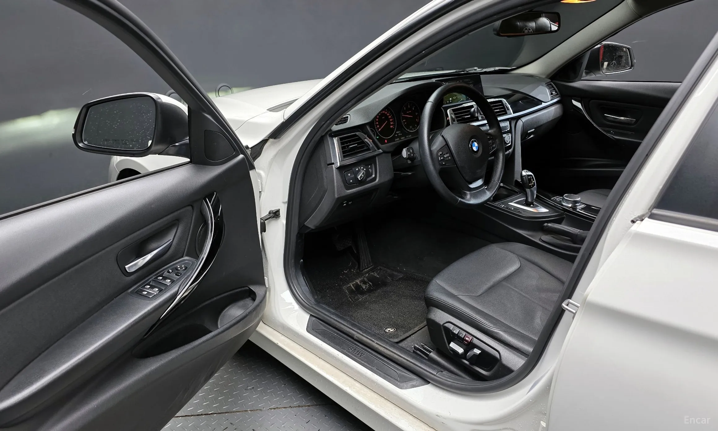 BMW 3 Series (F30) превью 11