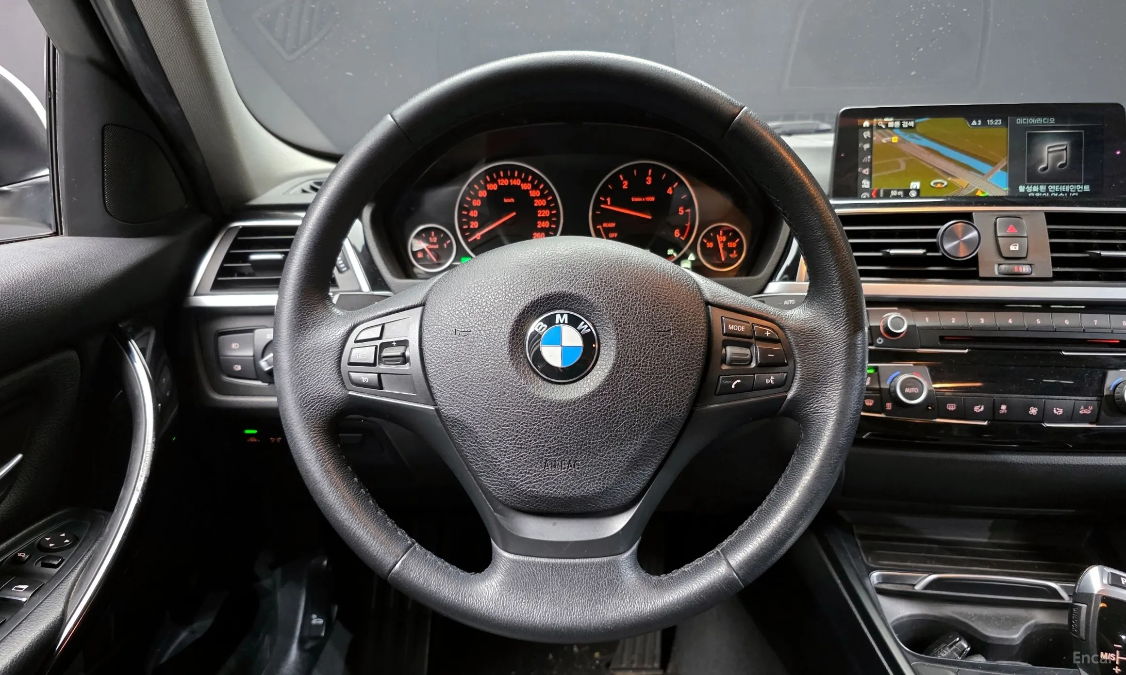 BMW 3 Series (F30) превью 13