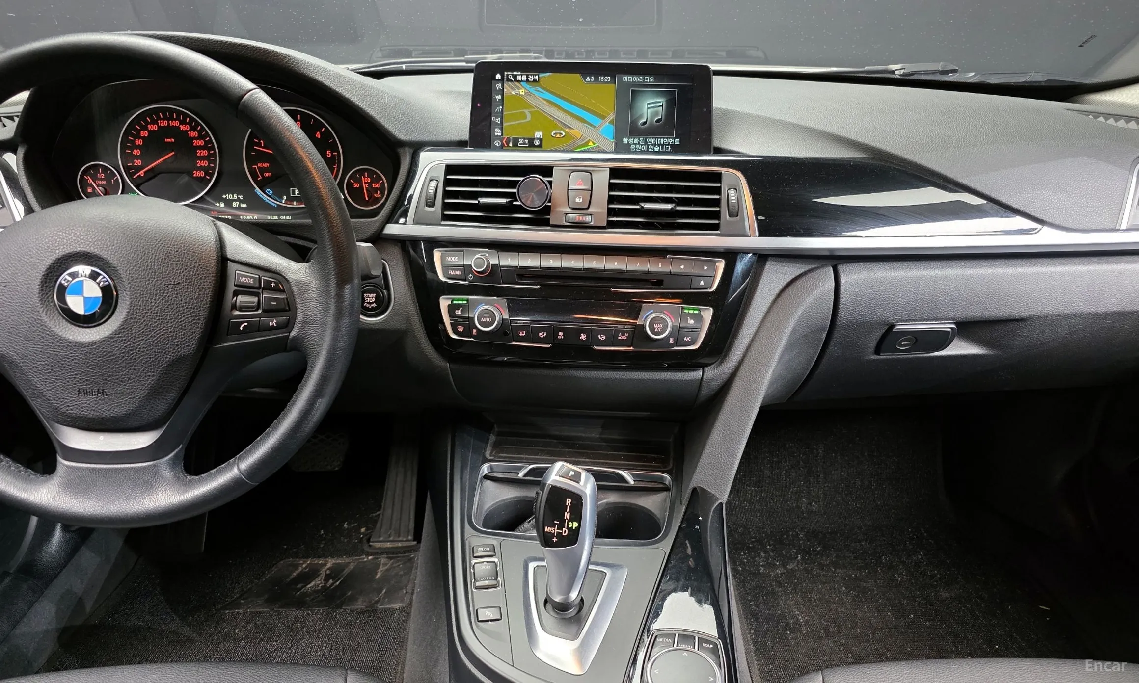 BMW 3 Series (F30) превью 14