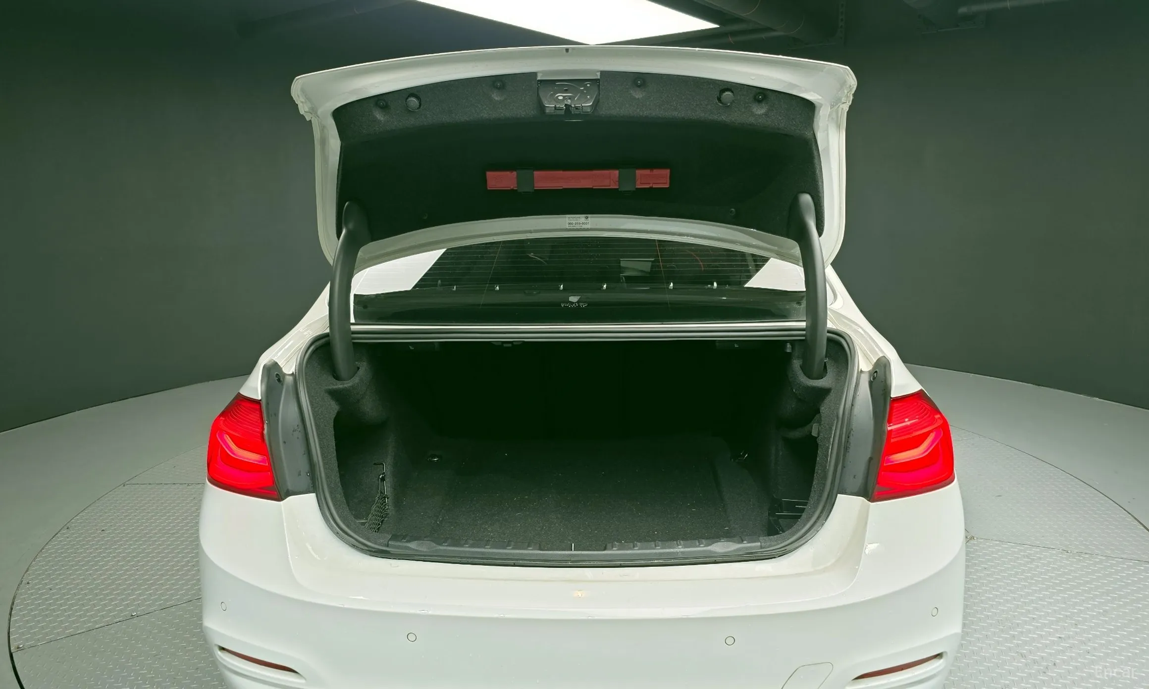BMW 3 Series (F30) превью 20