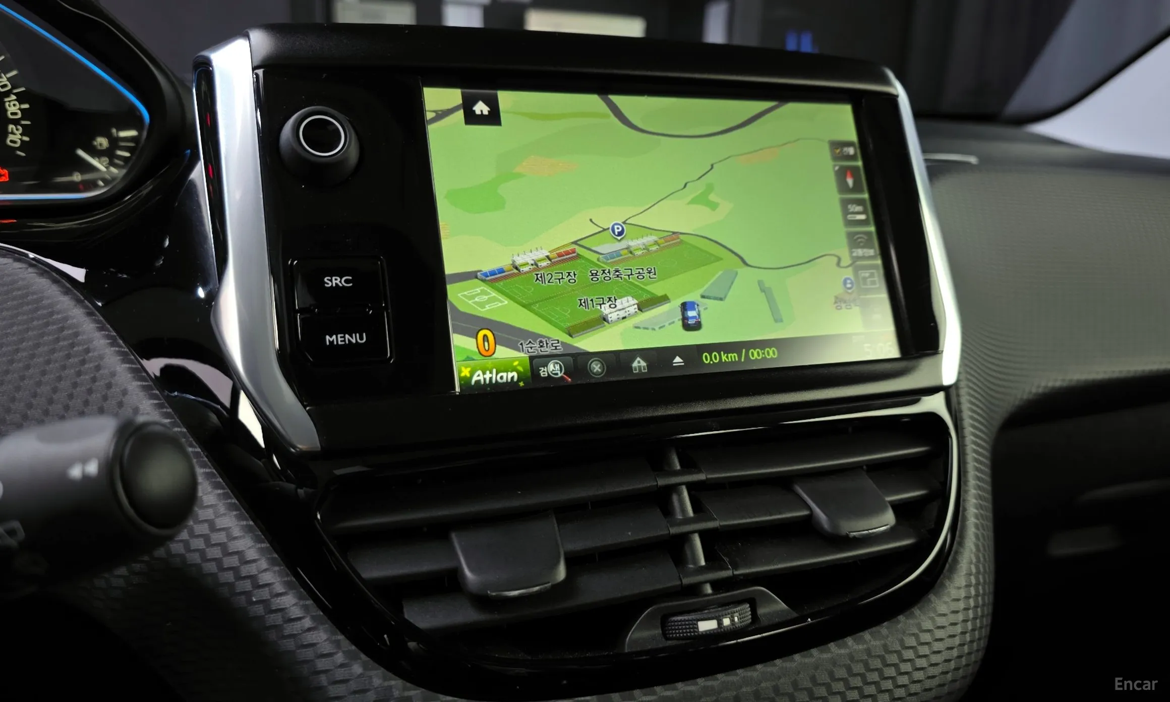 Peugeot 2008. превью 12