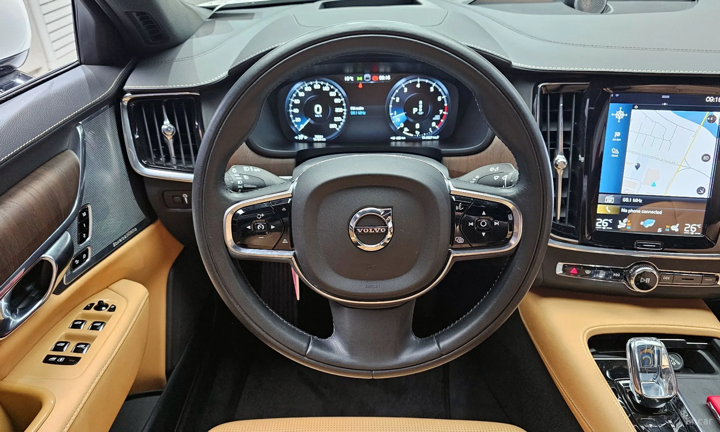 Volvo S90 превью 13
