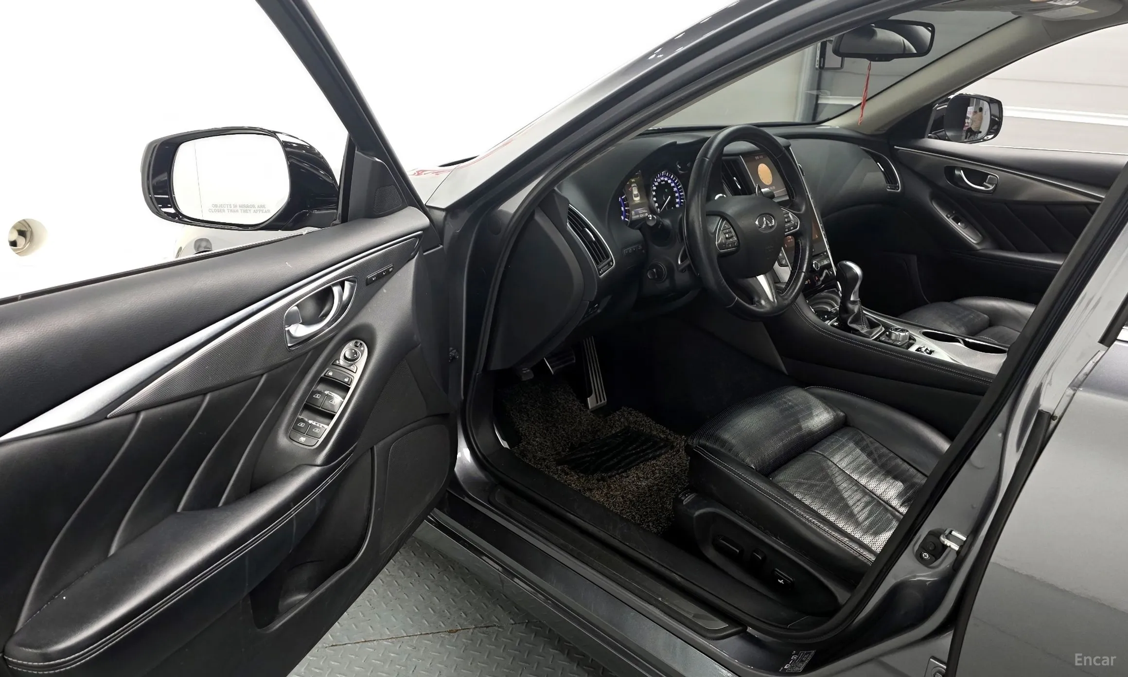 Infiniti Q50 превью 10