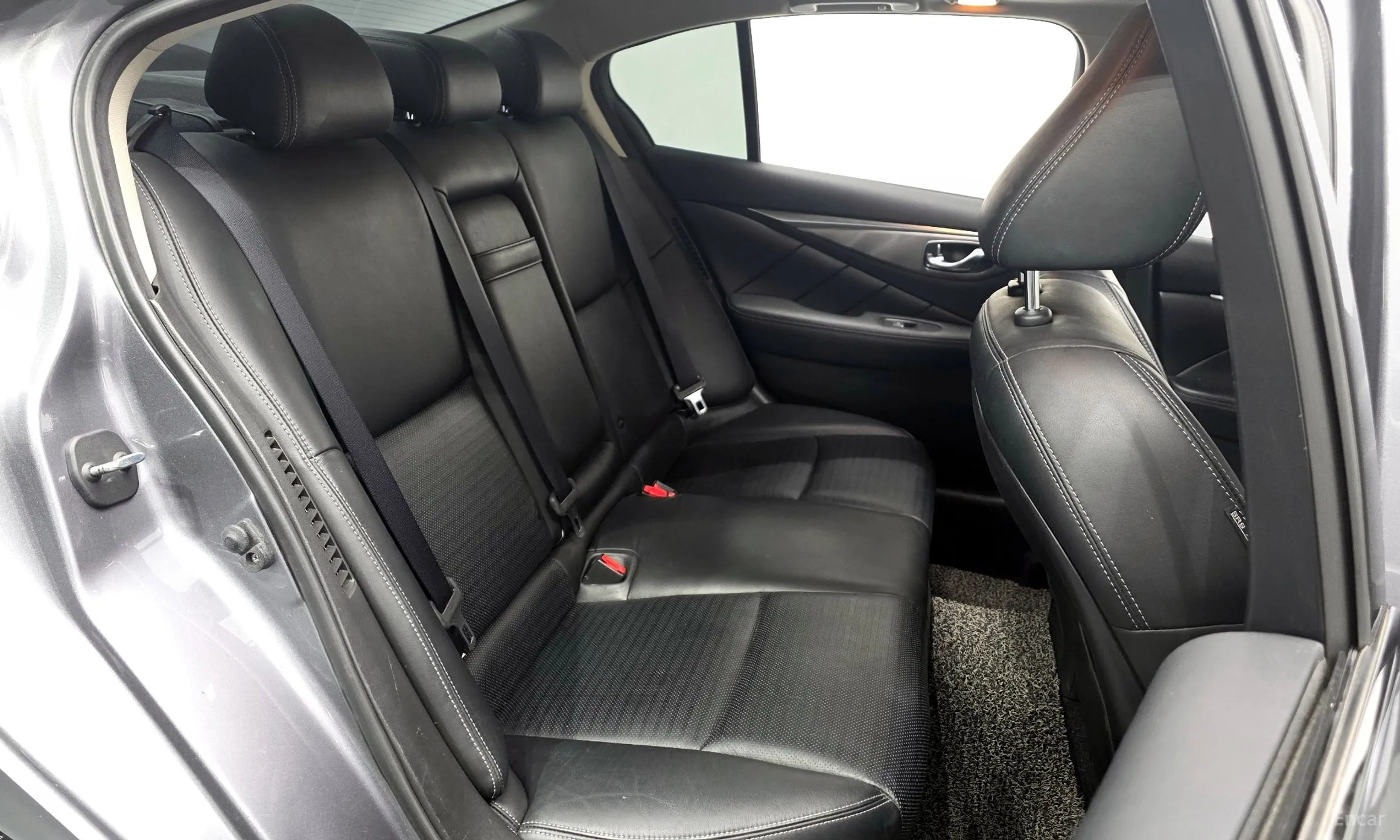 Infiniti Q50 превью 12