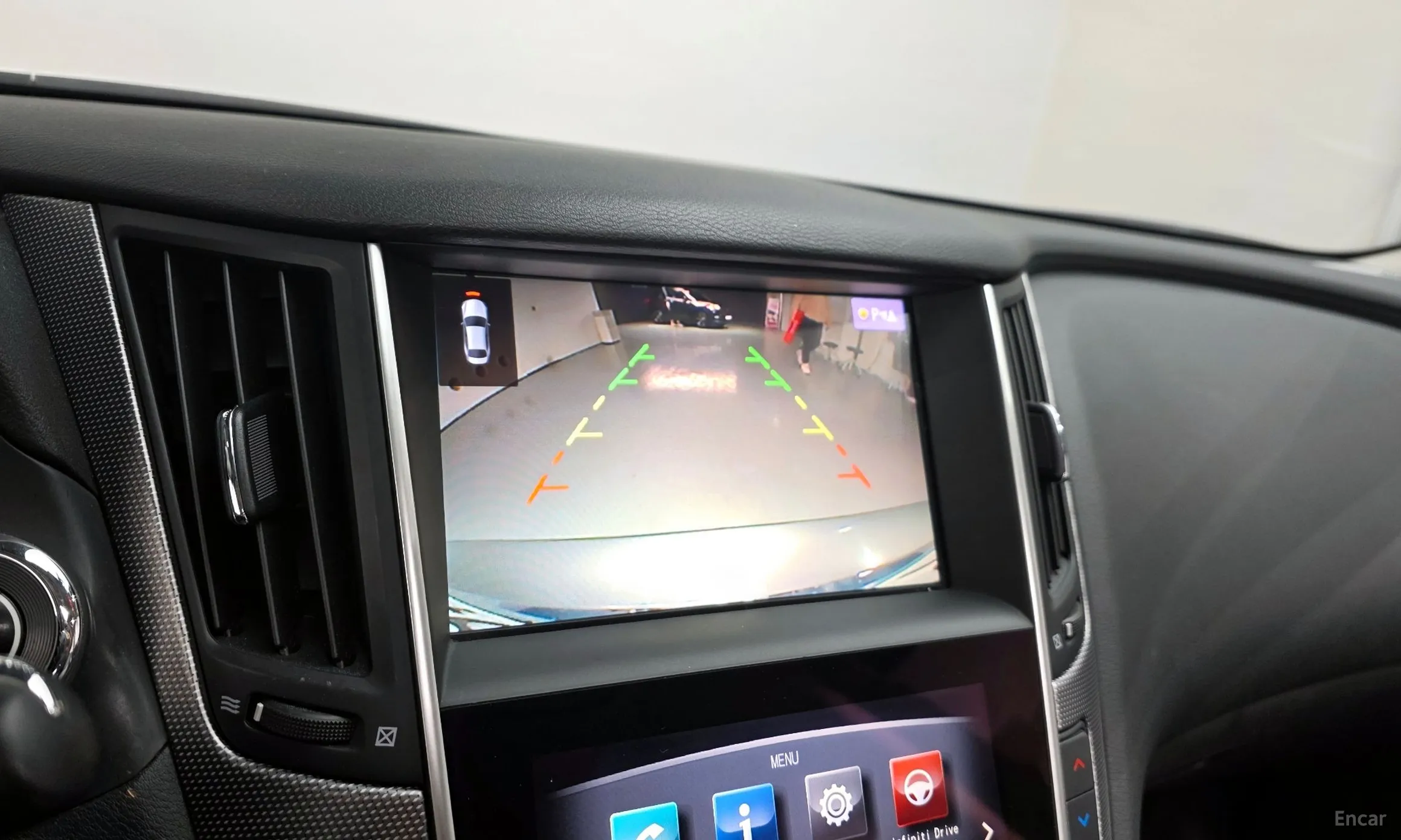 Infiniti Q50 превью 15