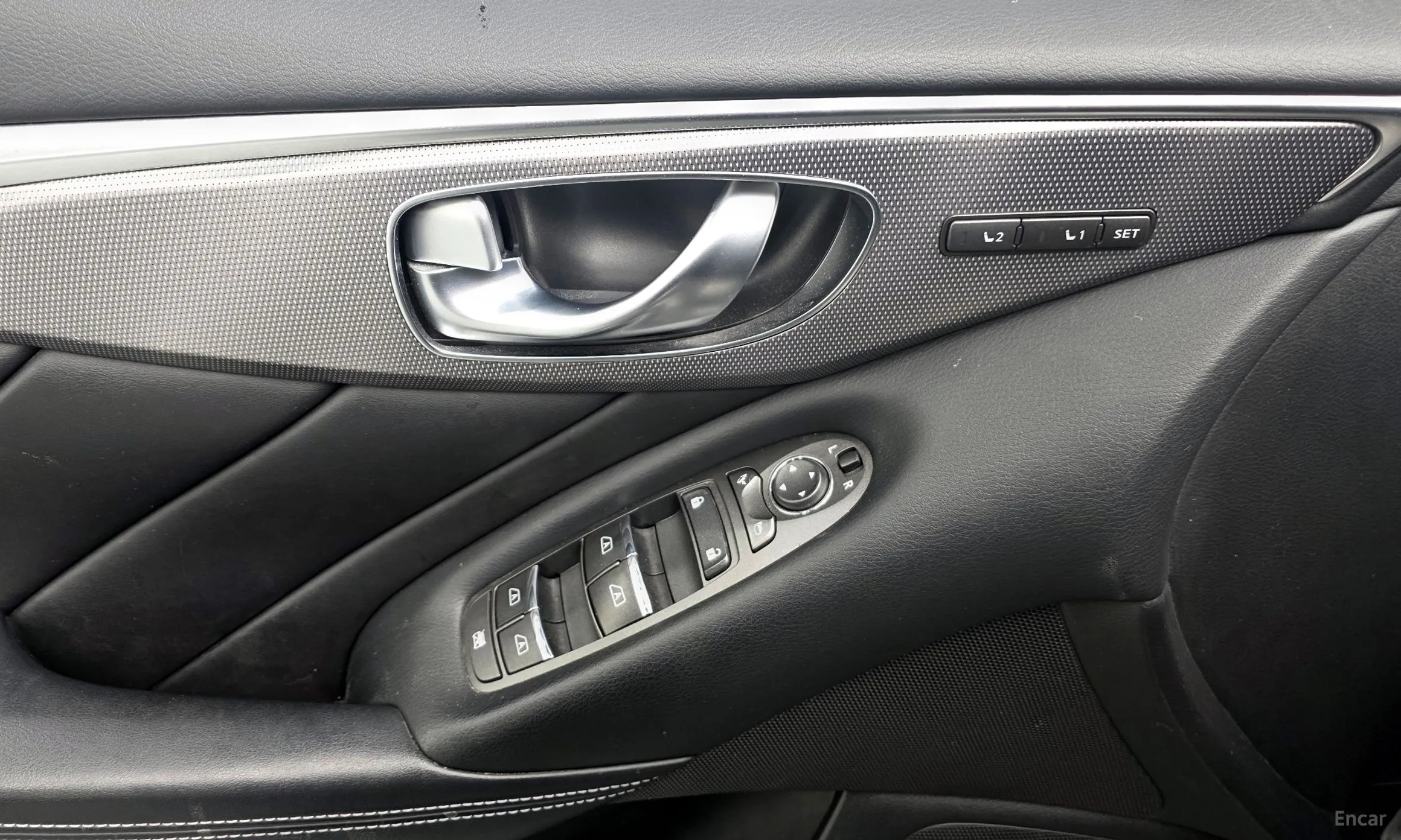 Infiniti Q50 превью 18