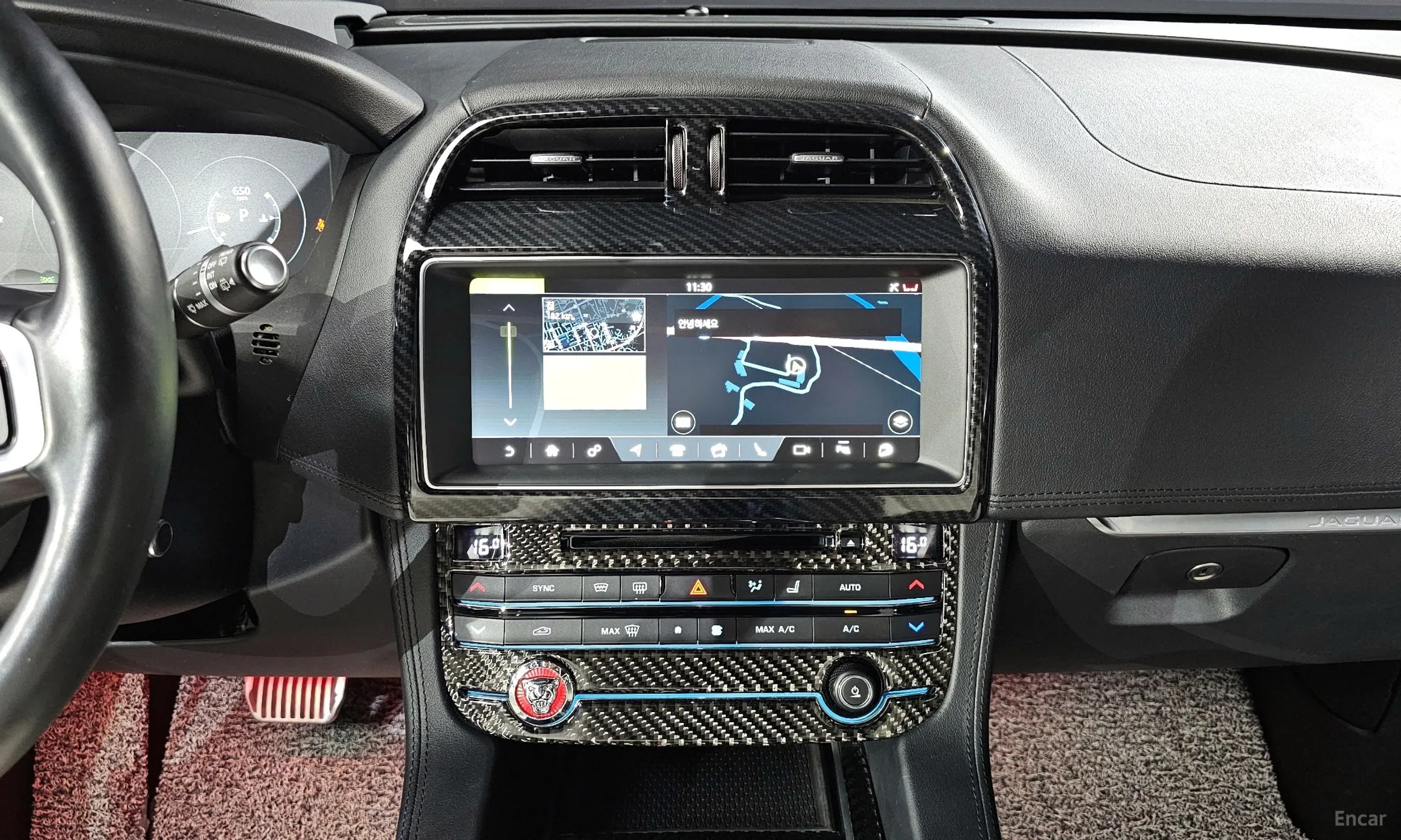 Jaguar F-PACE превью 14