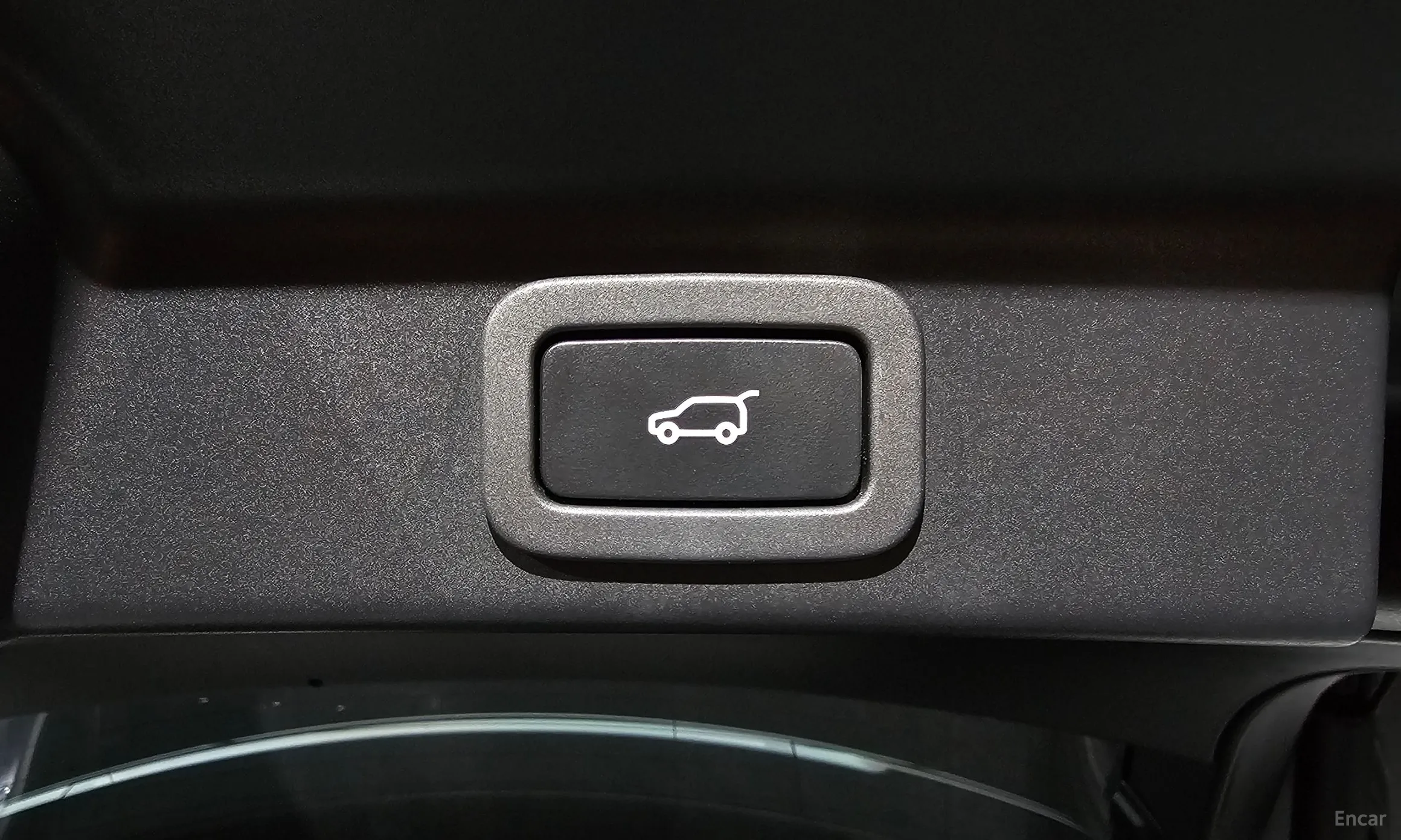 Jaguar F-PACE превью 20