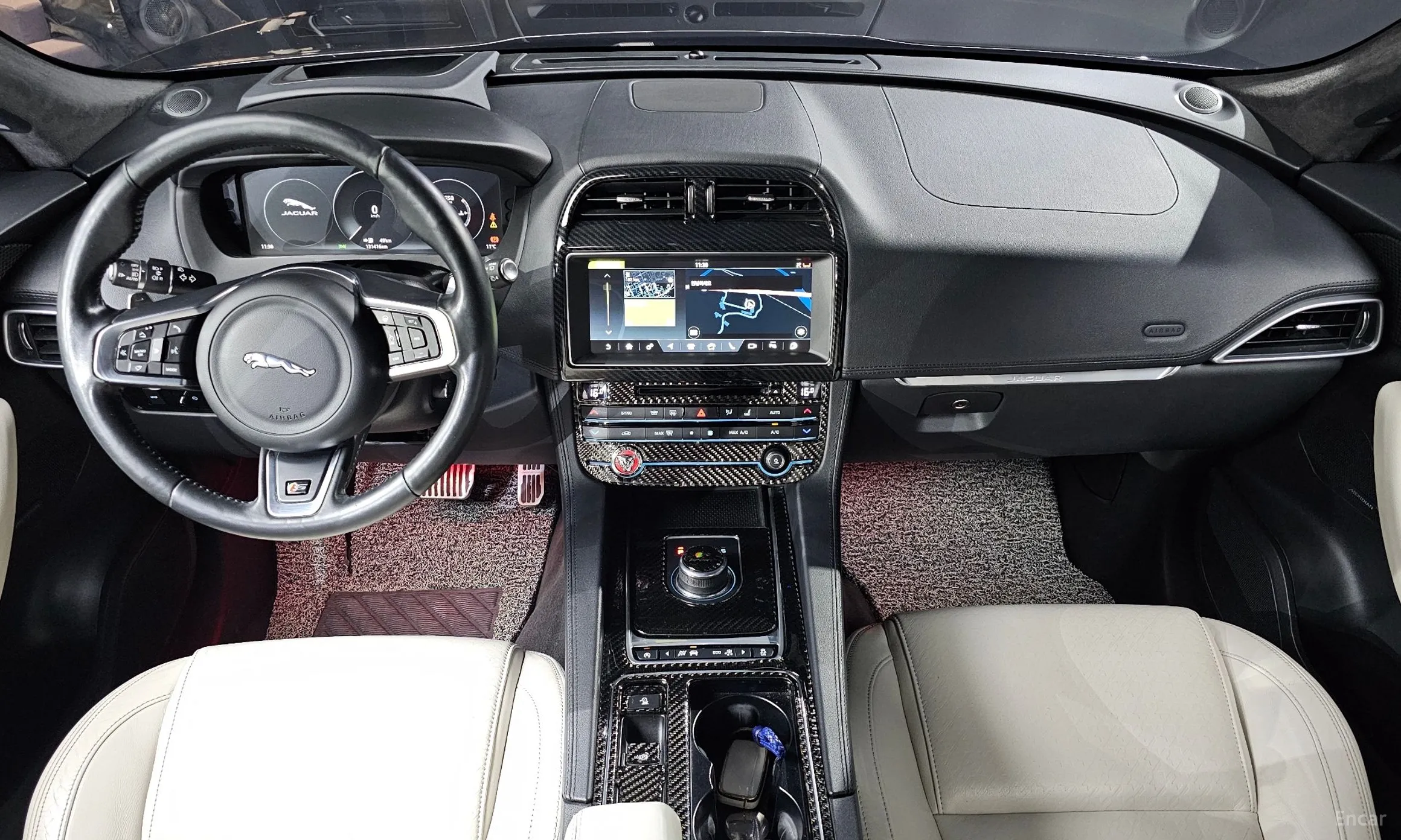Jaguar F-PACE превью 7