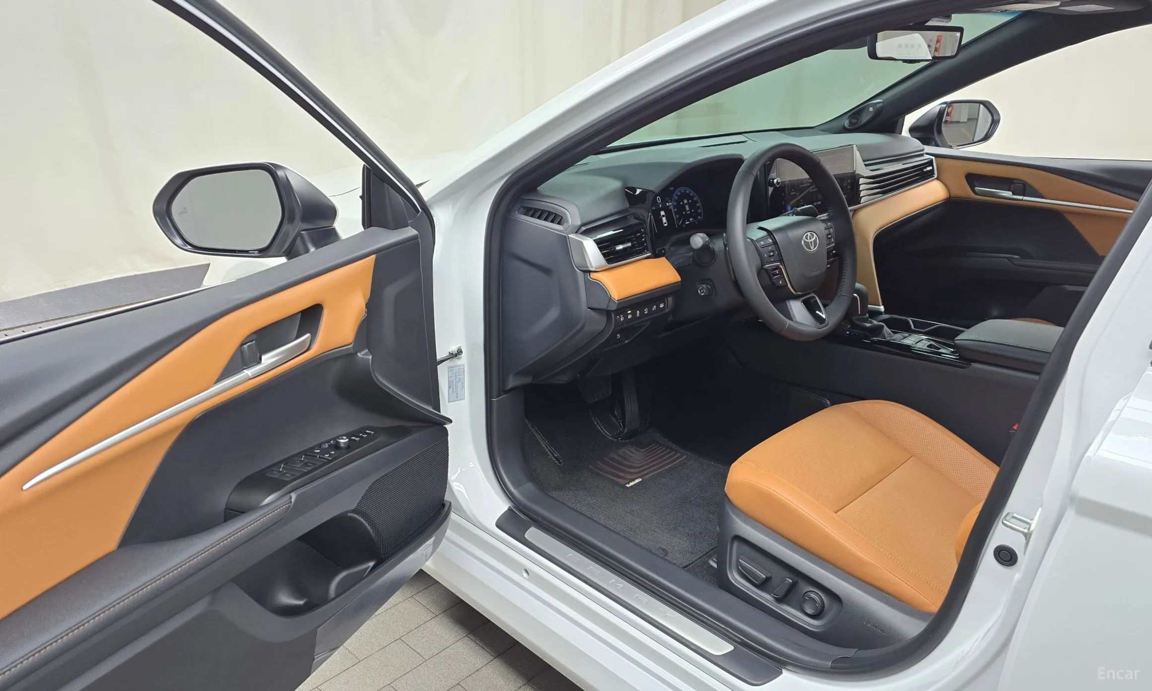 Toyota Camry (XV80) превью 10