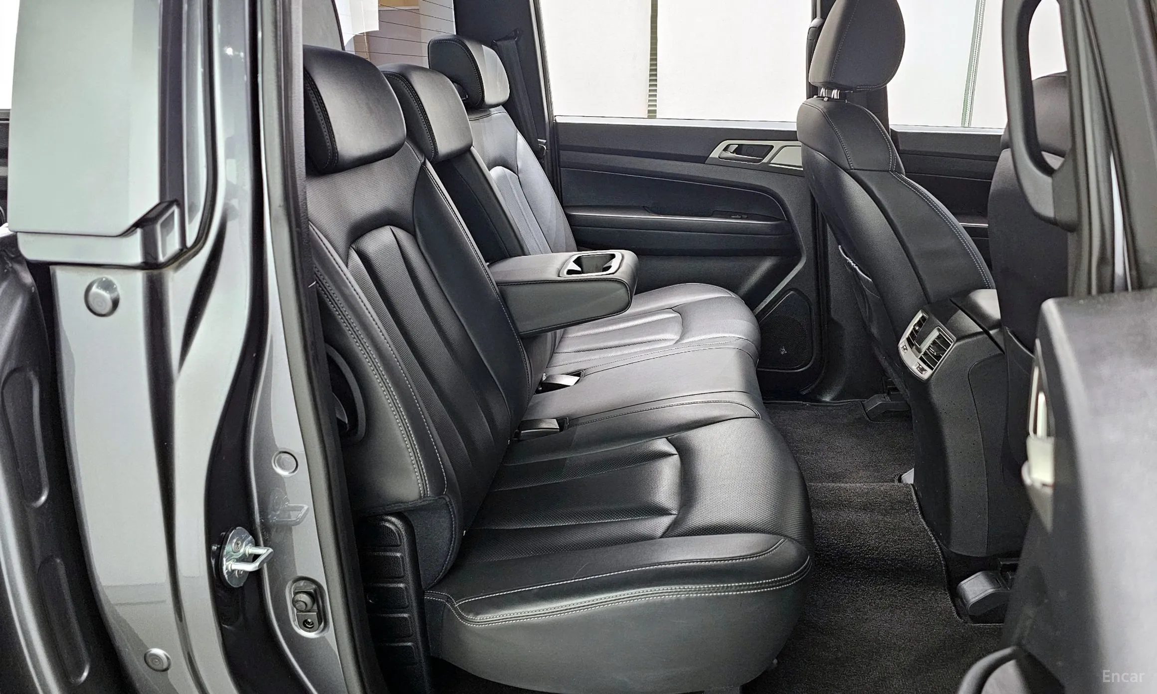KG Mobility (SsangYong) Rexton Sports Khan превью 12