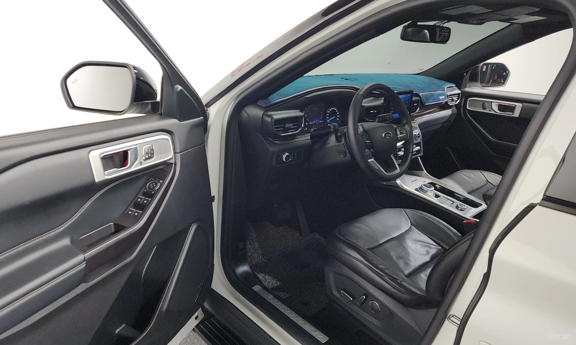 Ford Explorer 6th Generation превью 10