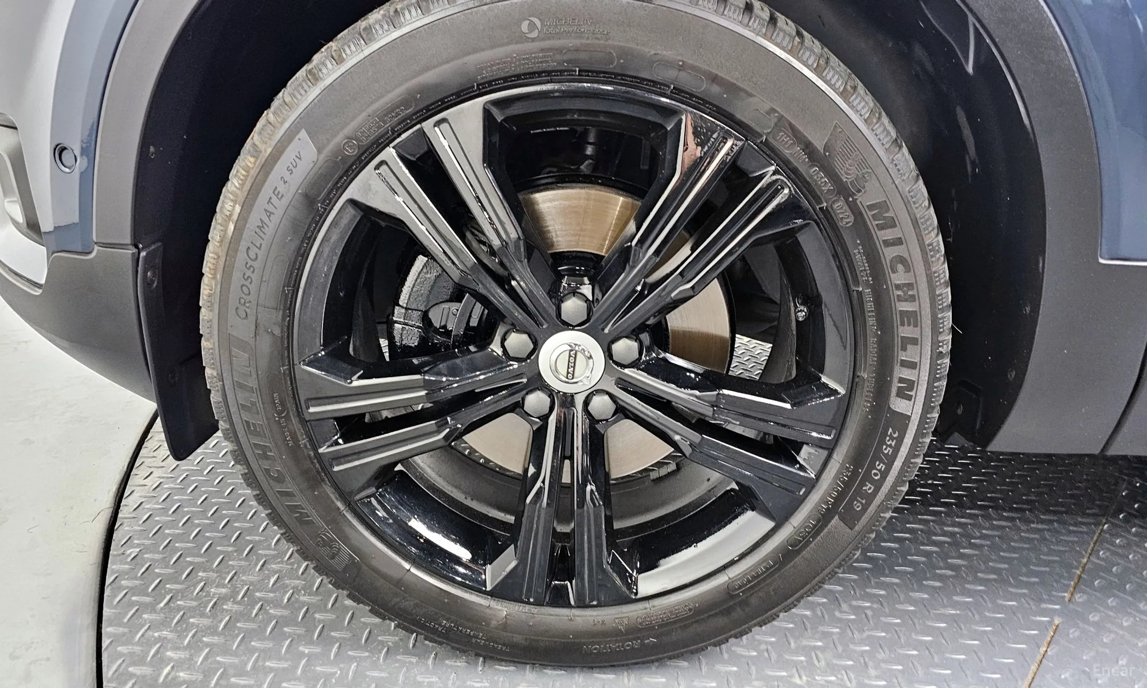 Volvo XC40 превью 5