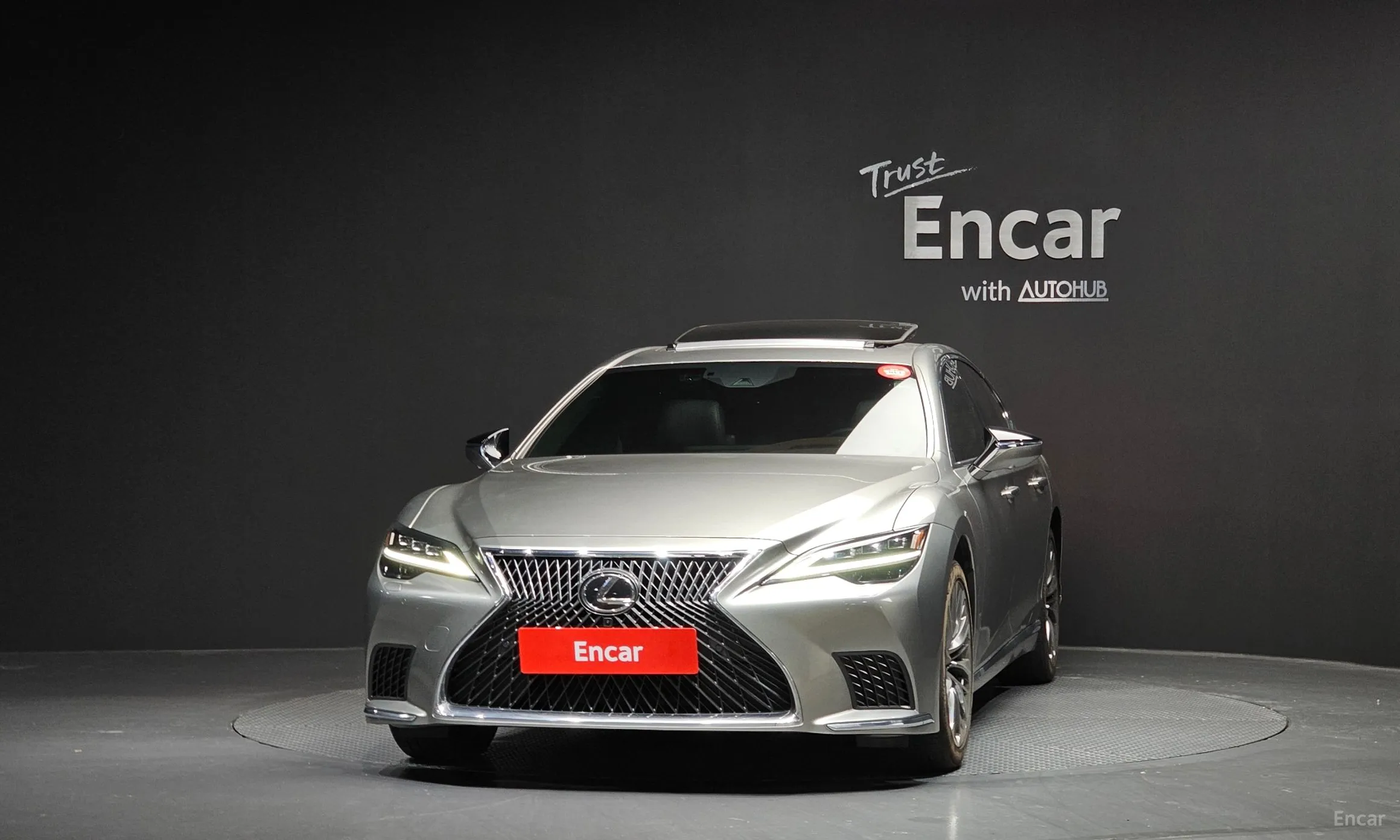 Lexus LS500h Gen 5 превью 3