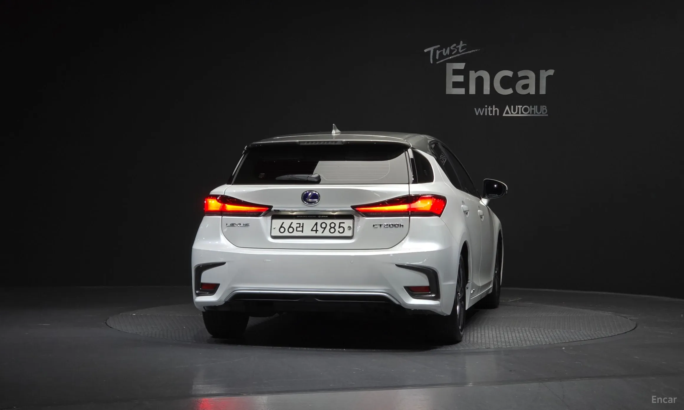 Lexus CT200h превью 4