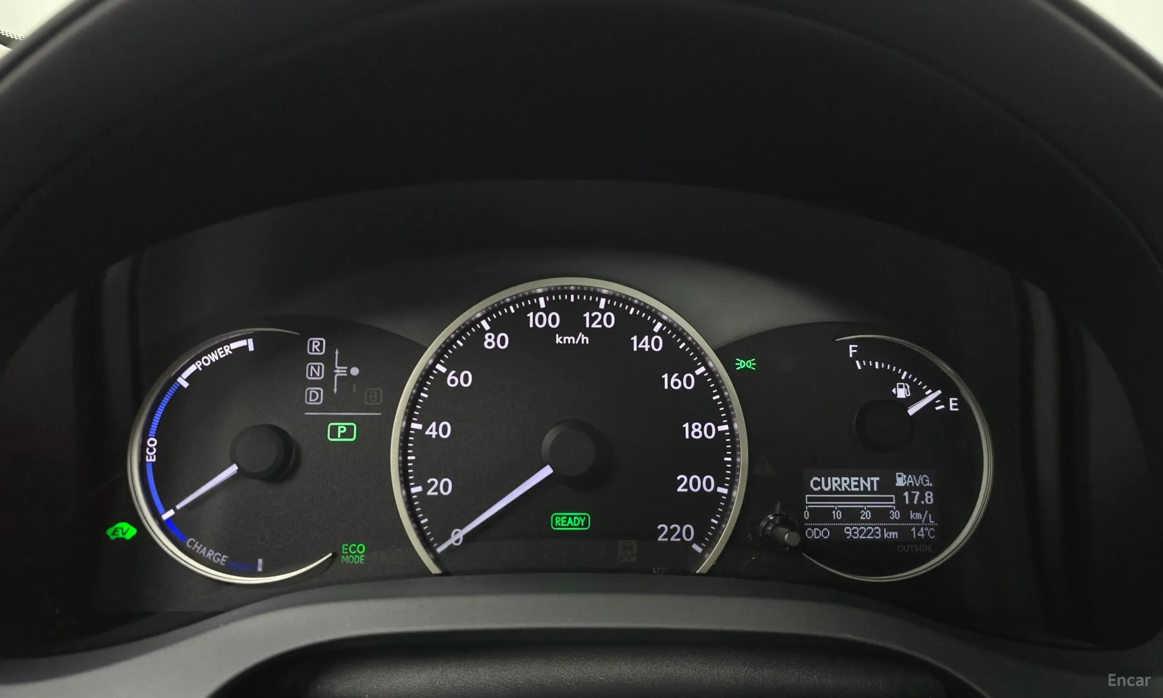 Lexus CT200h превью 8