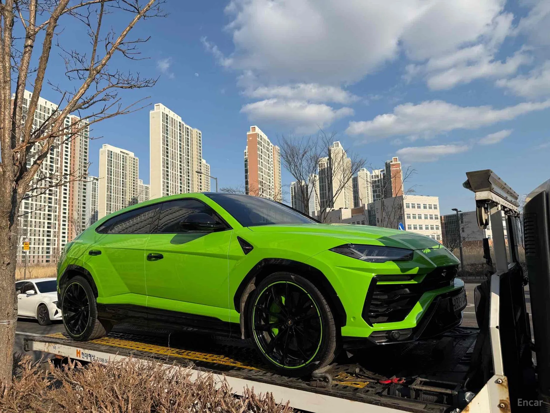Lamborghini Urus превью 5