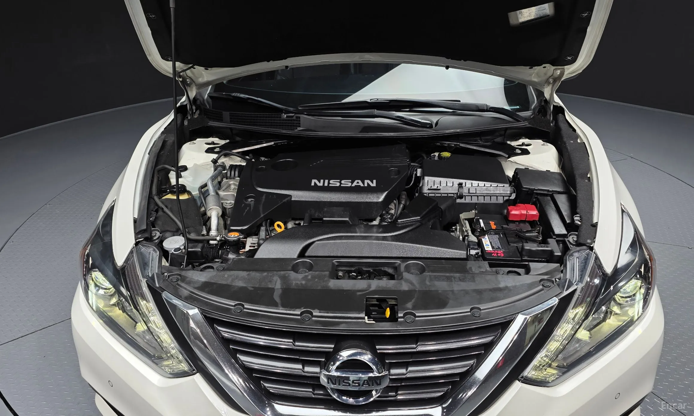 Nissan Altima превью 6