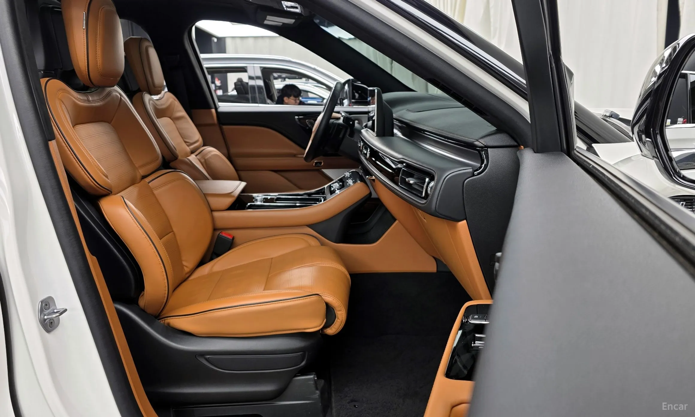 Lincoln Aviator 2nd Generation превью 11