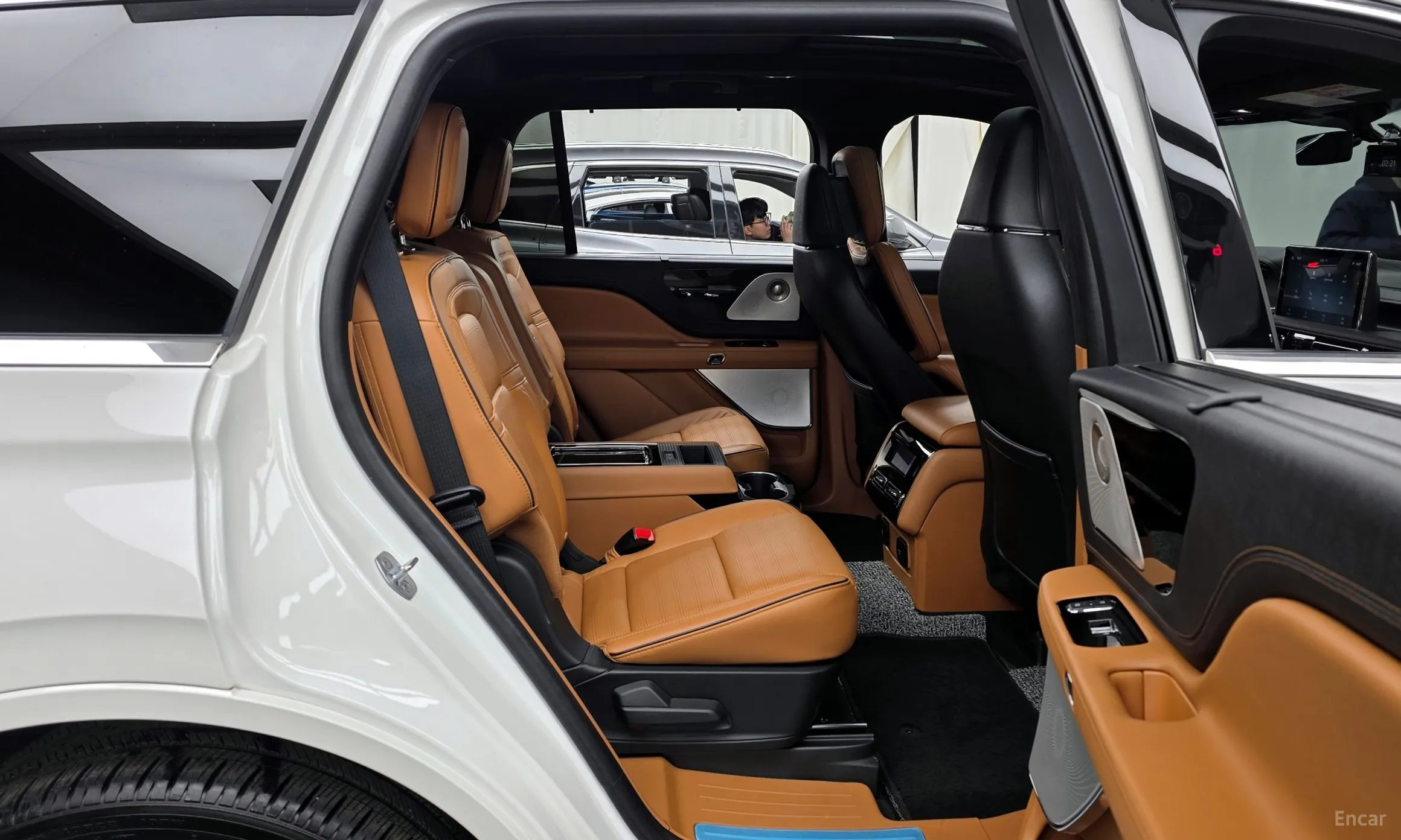 Lincoln Aviator 2nd Generation превью 12