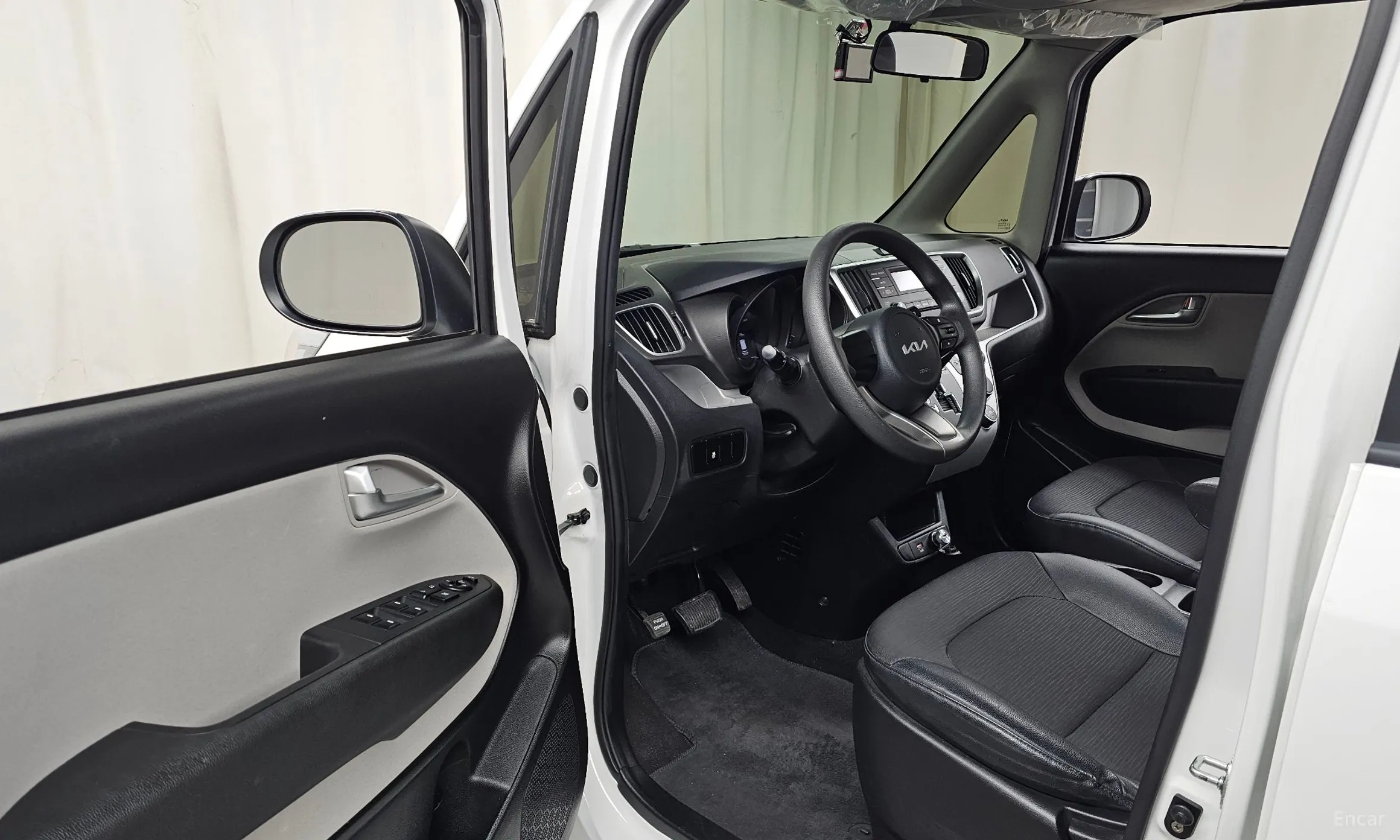 Kia Ray превью 10
