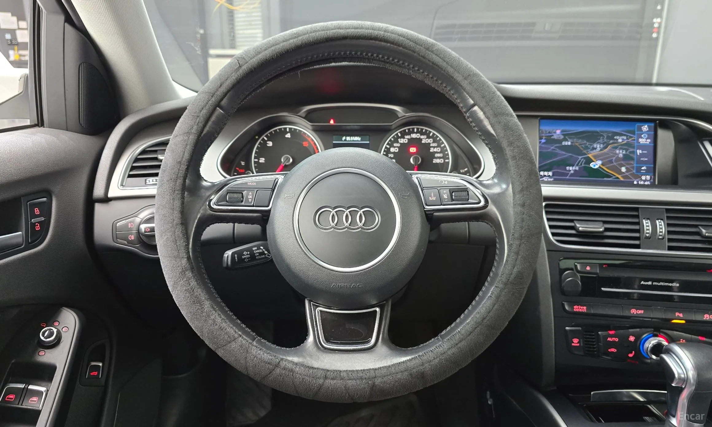 Audi New A4 превью 13