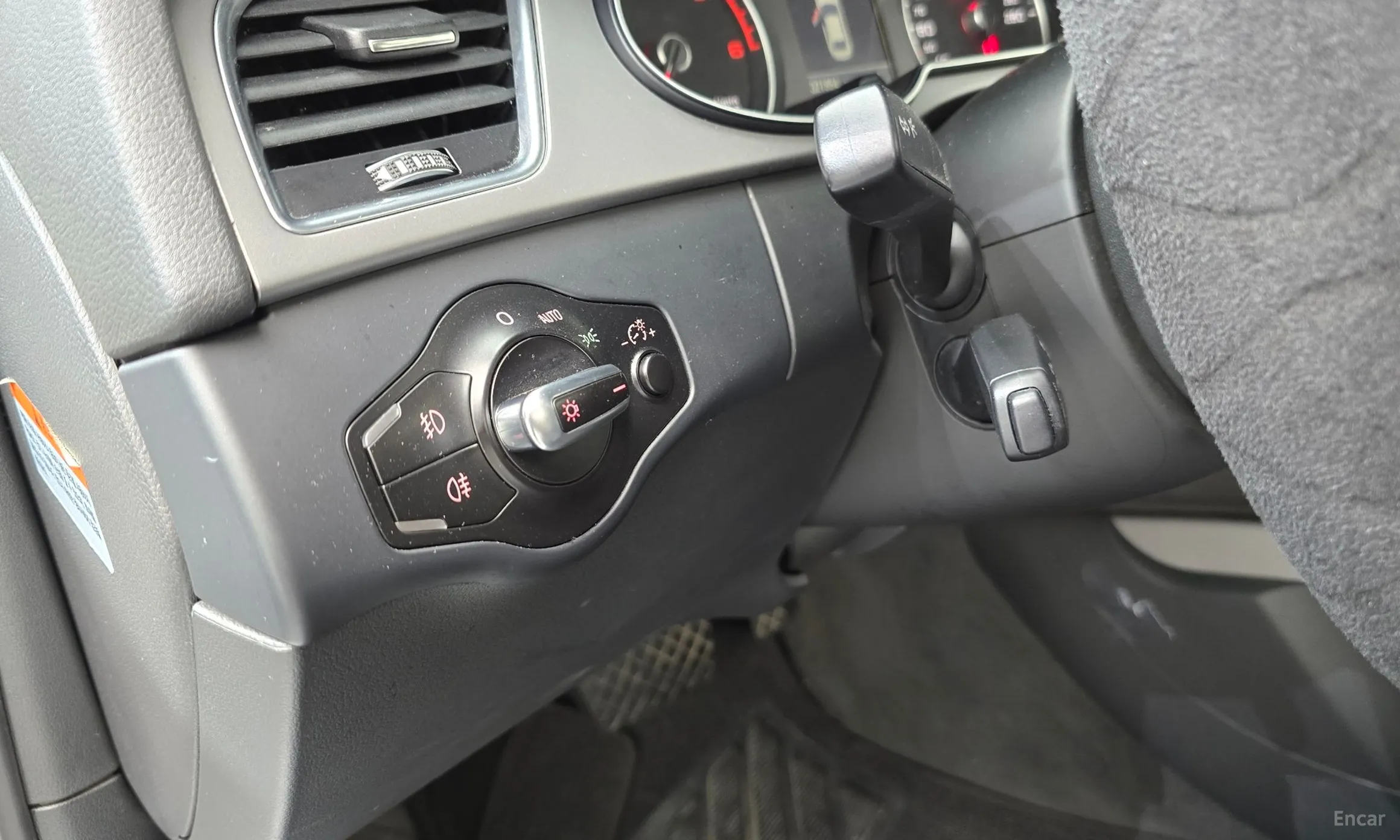 Audi New A4 превью 15