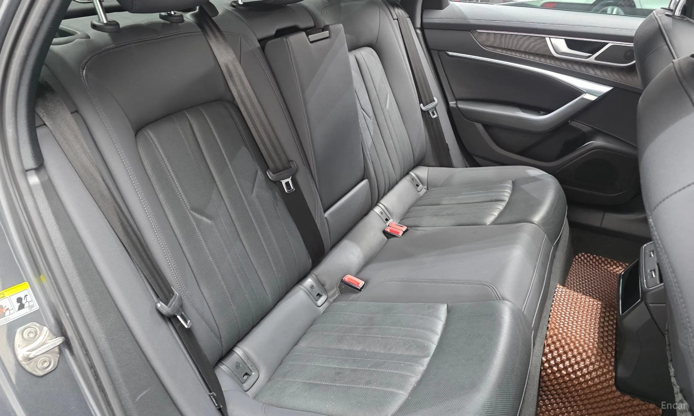 Audi A6 (C8) превью 12