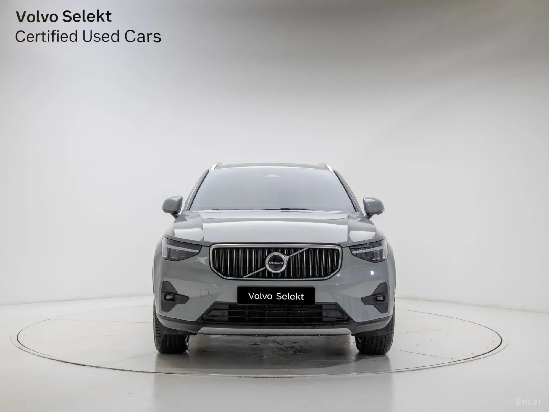 Volvo XC40 превью 3