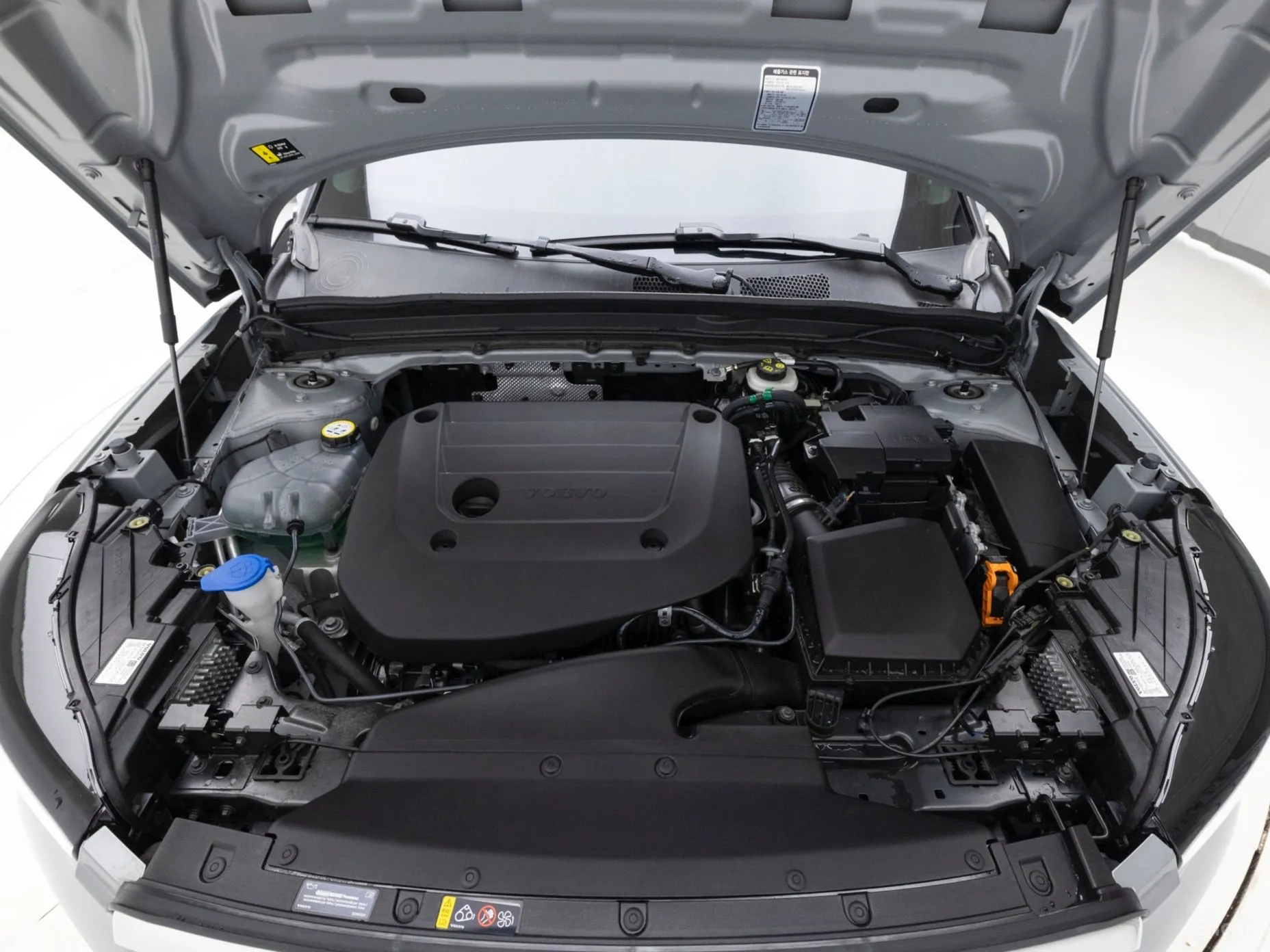 Volvo XC40 превью 6
