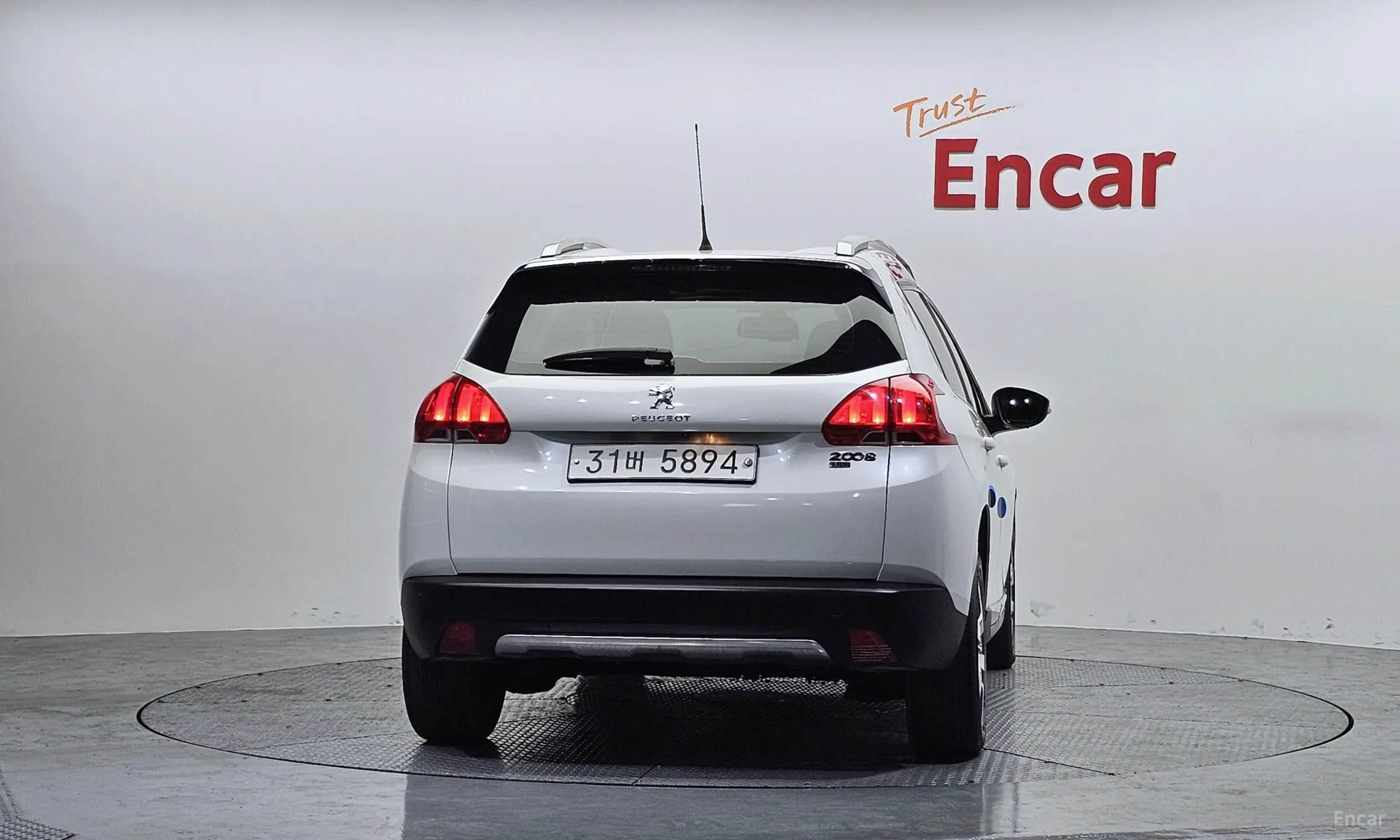 Peugeot 2008. превью 4