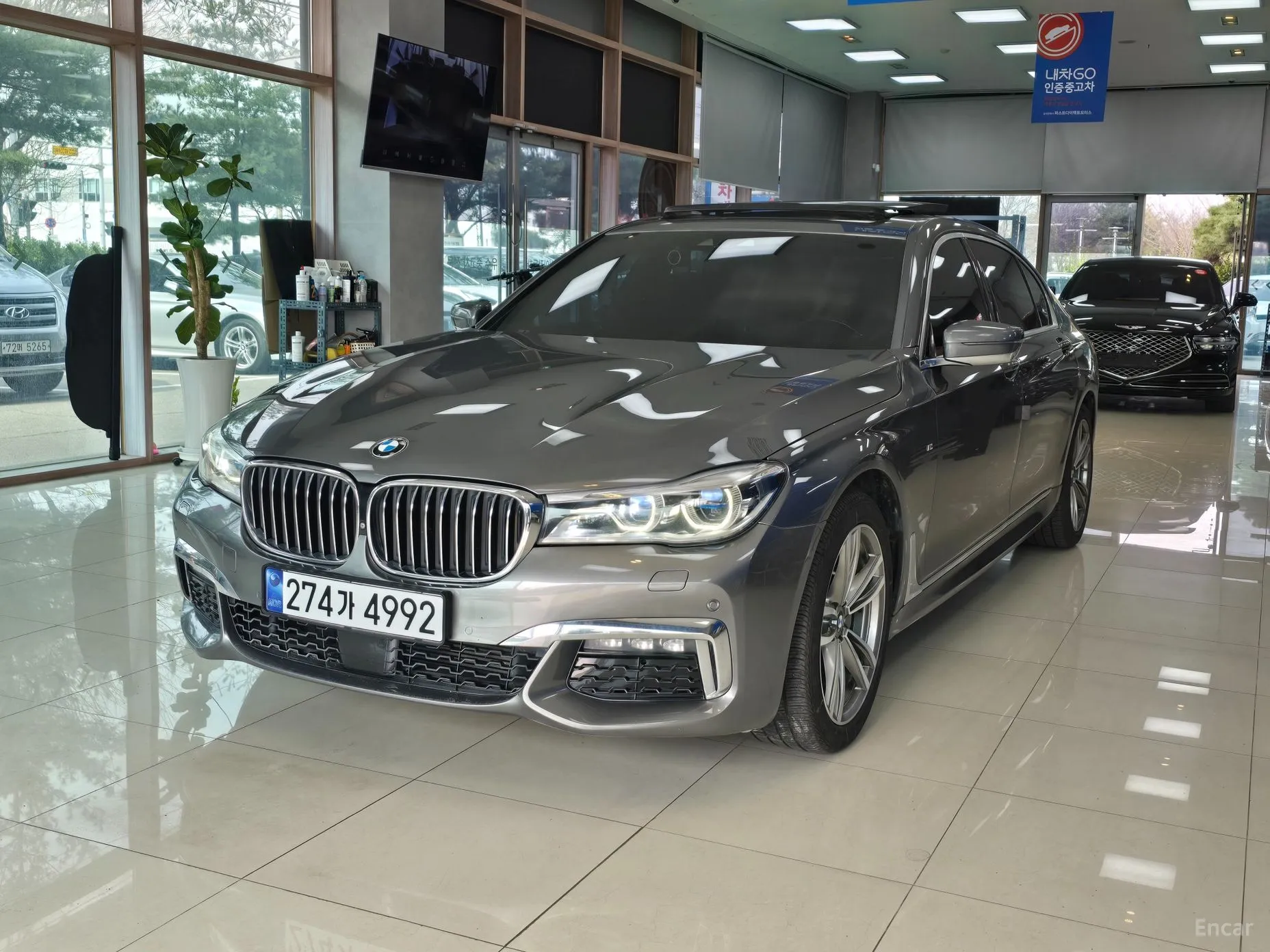 BMW 7 Series (G11)