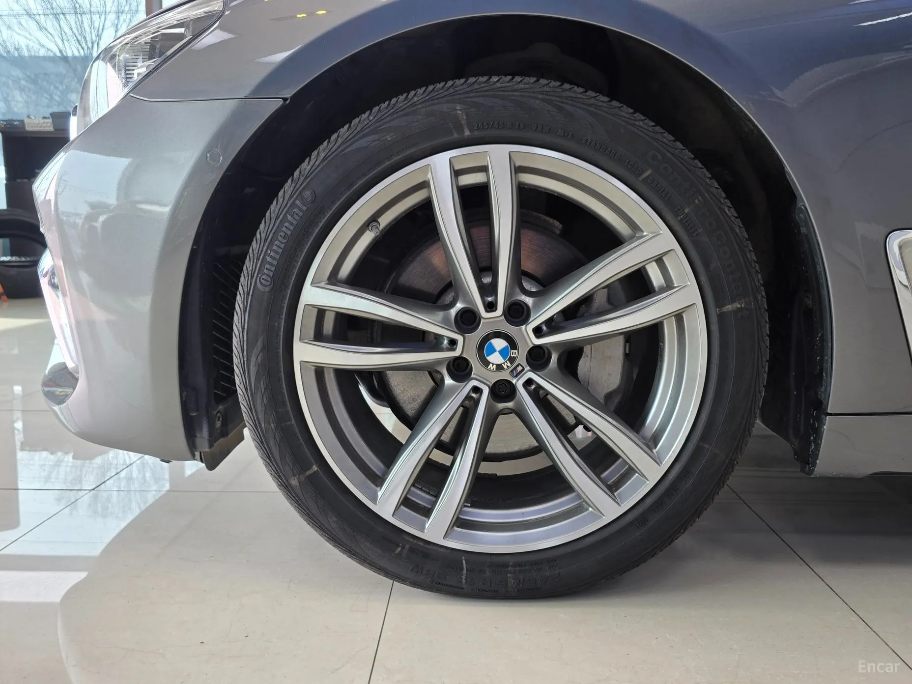 BMW 7 Series (G11) превью 20