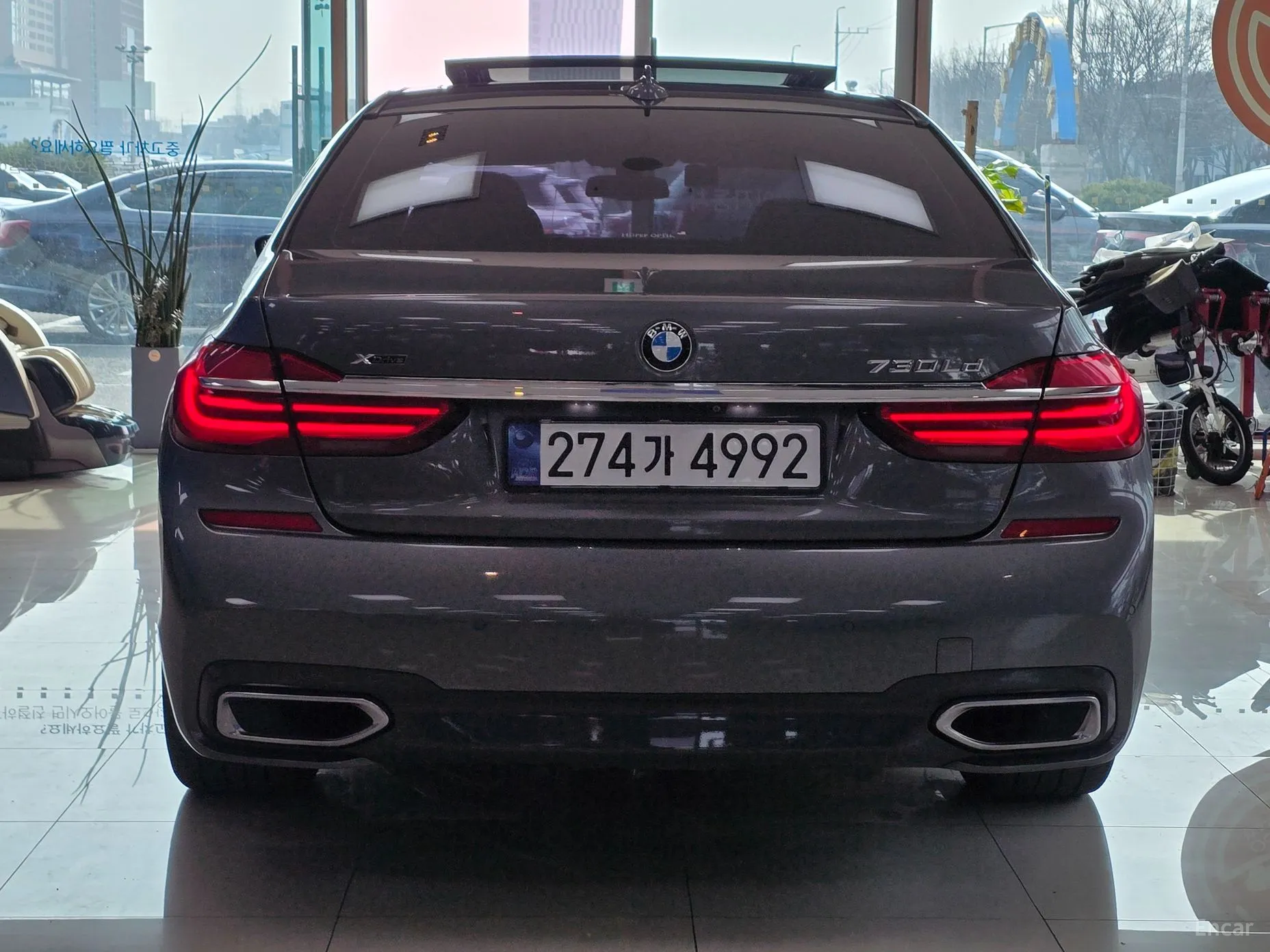 BMW 7 Series (G11) превью 6