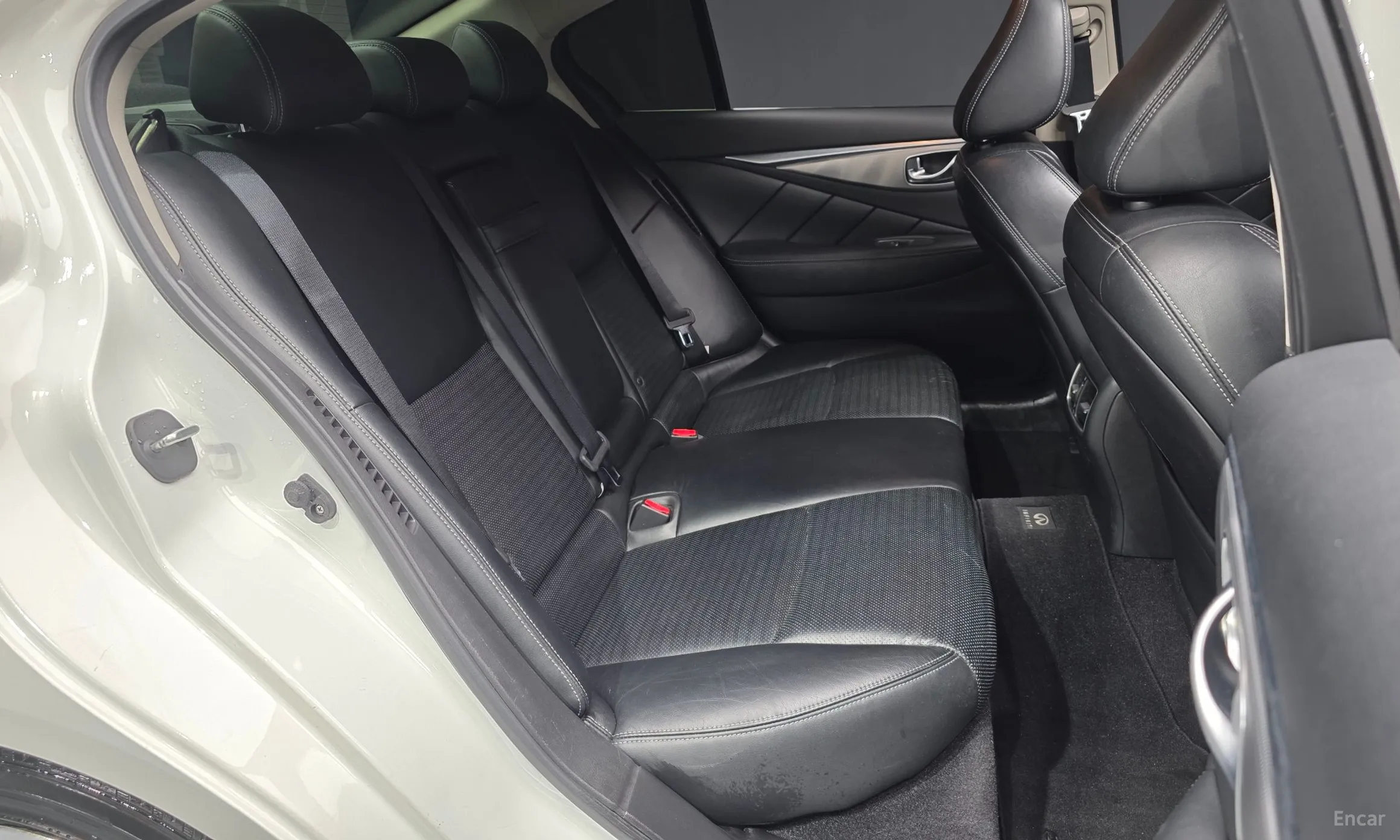 Infiniti Q50 превью 12