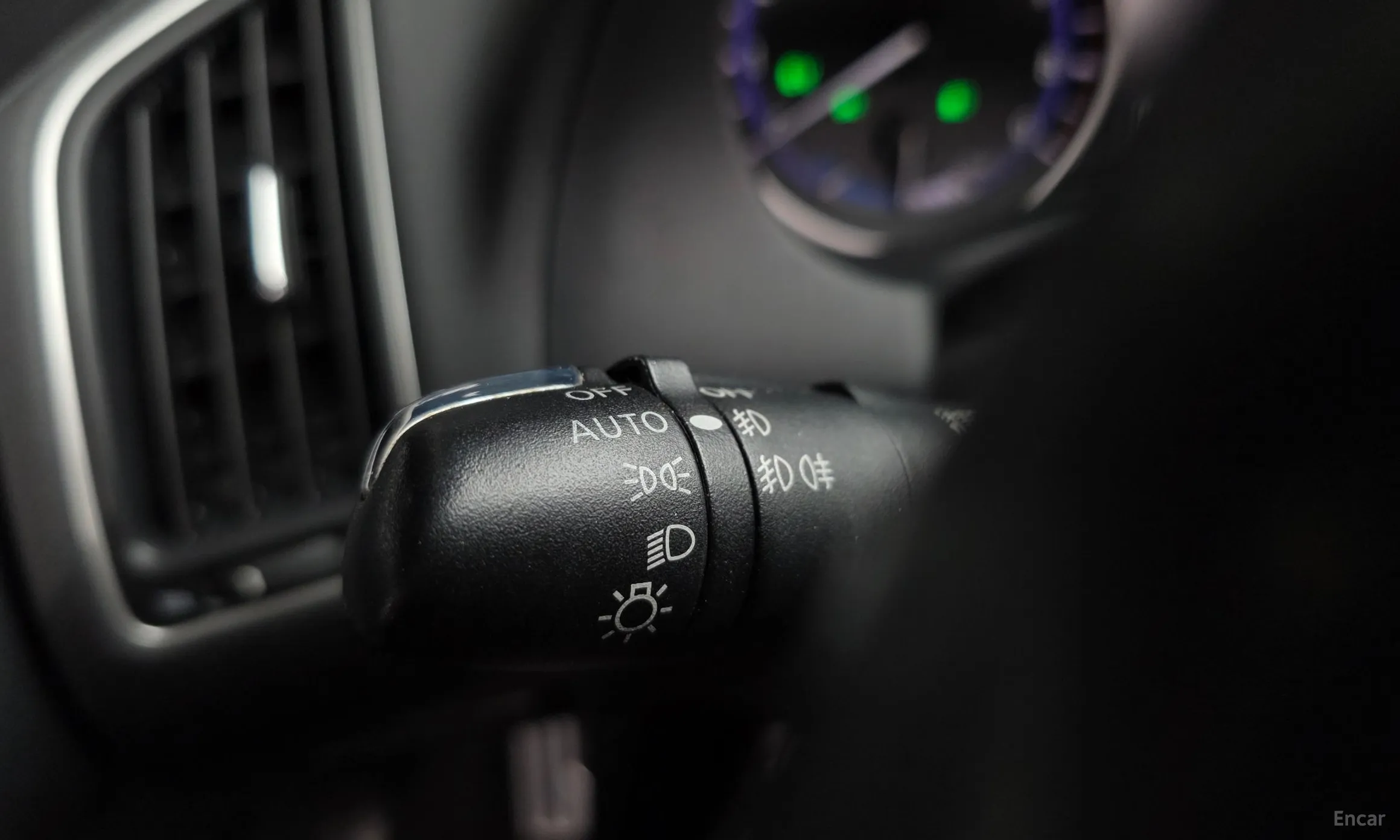 Infiniti Q50 превью 18