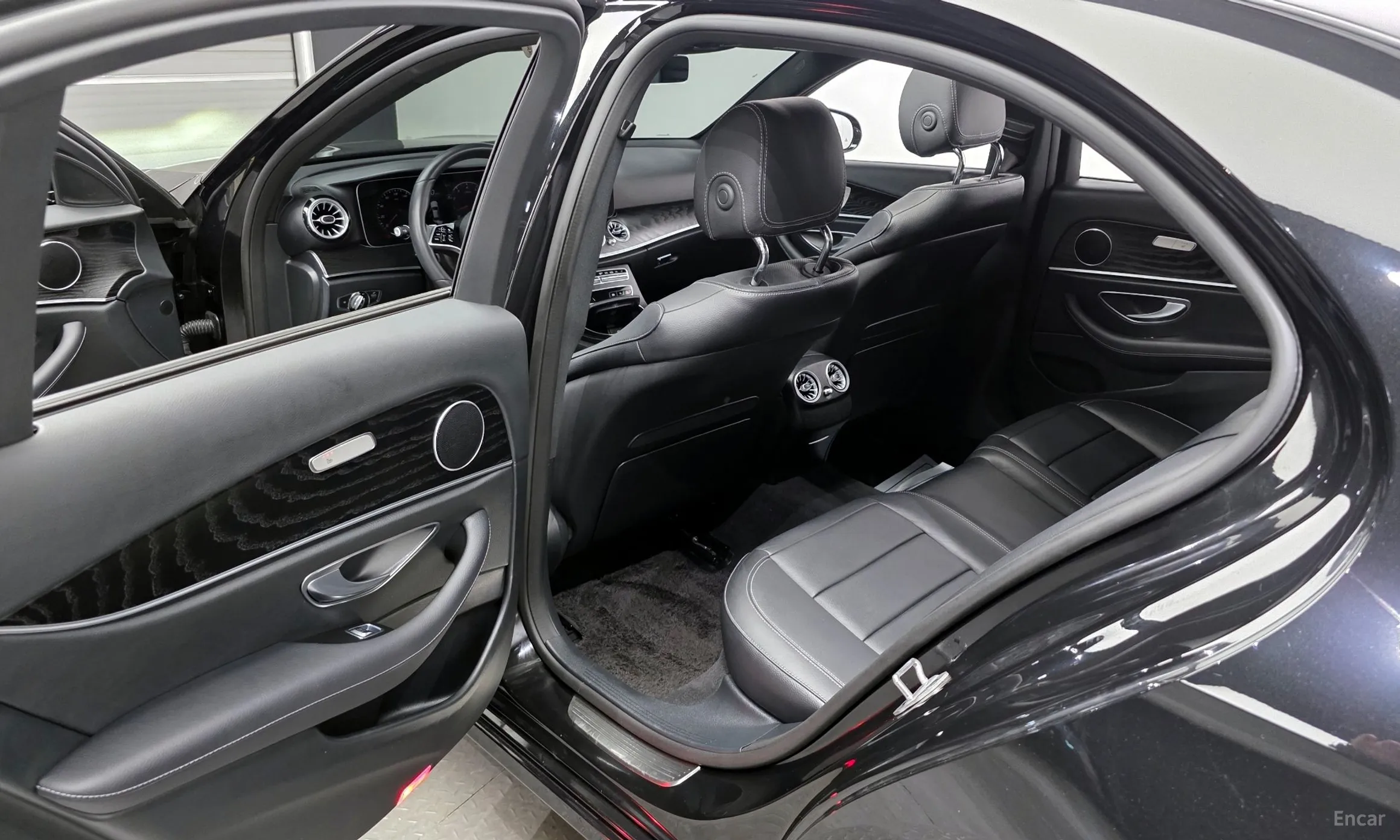 Mercedes Benz E-Class W213 превью 11