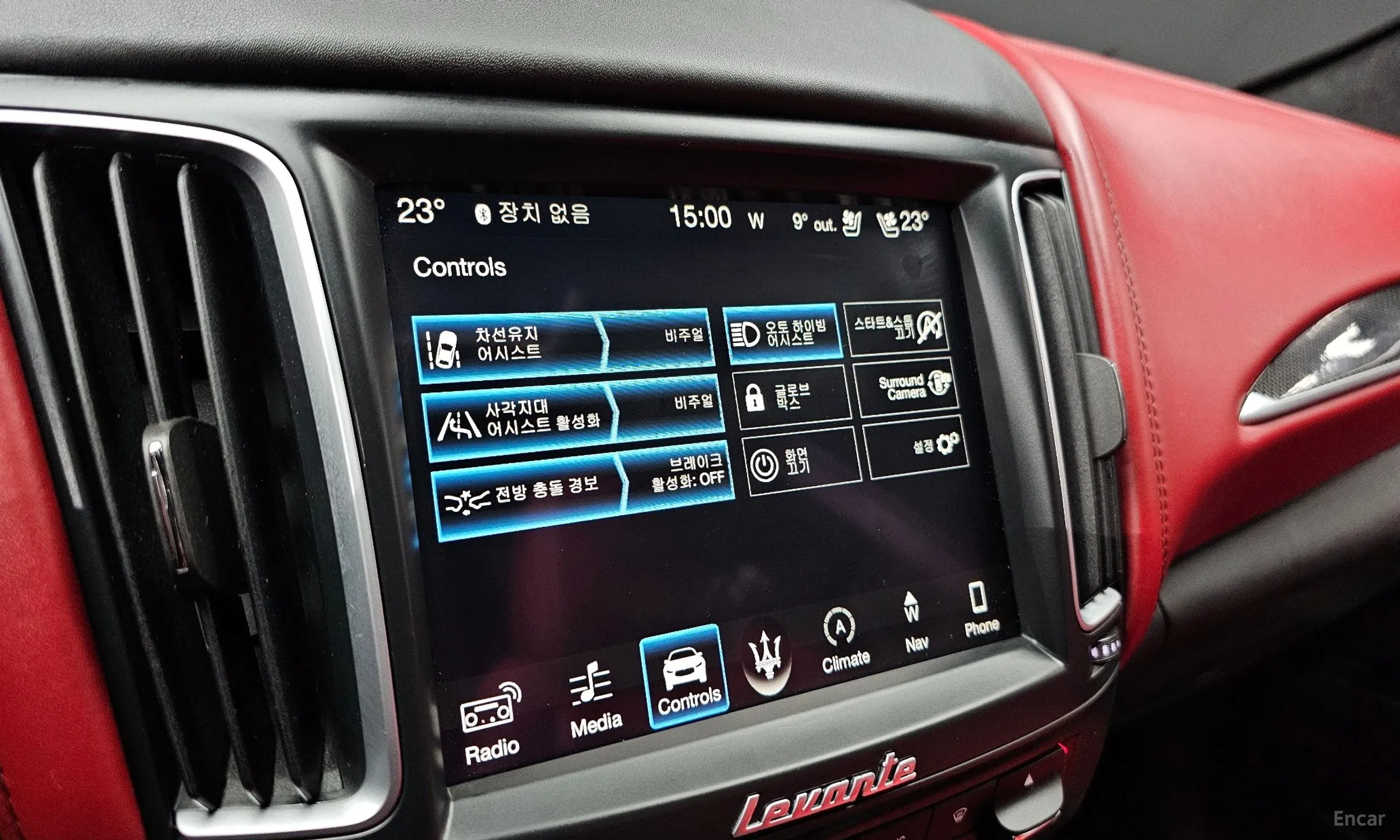 Maserati Levante превью 16