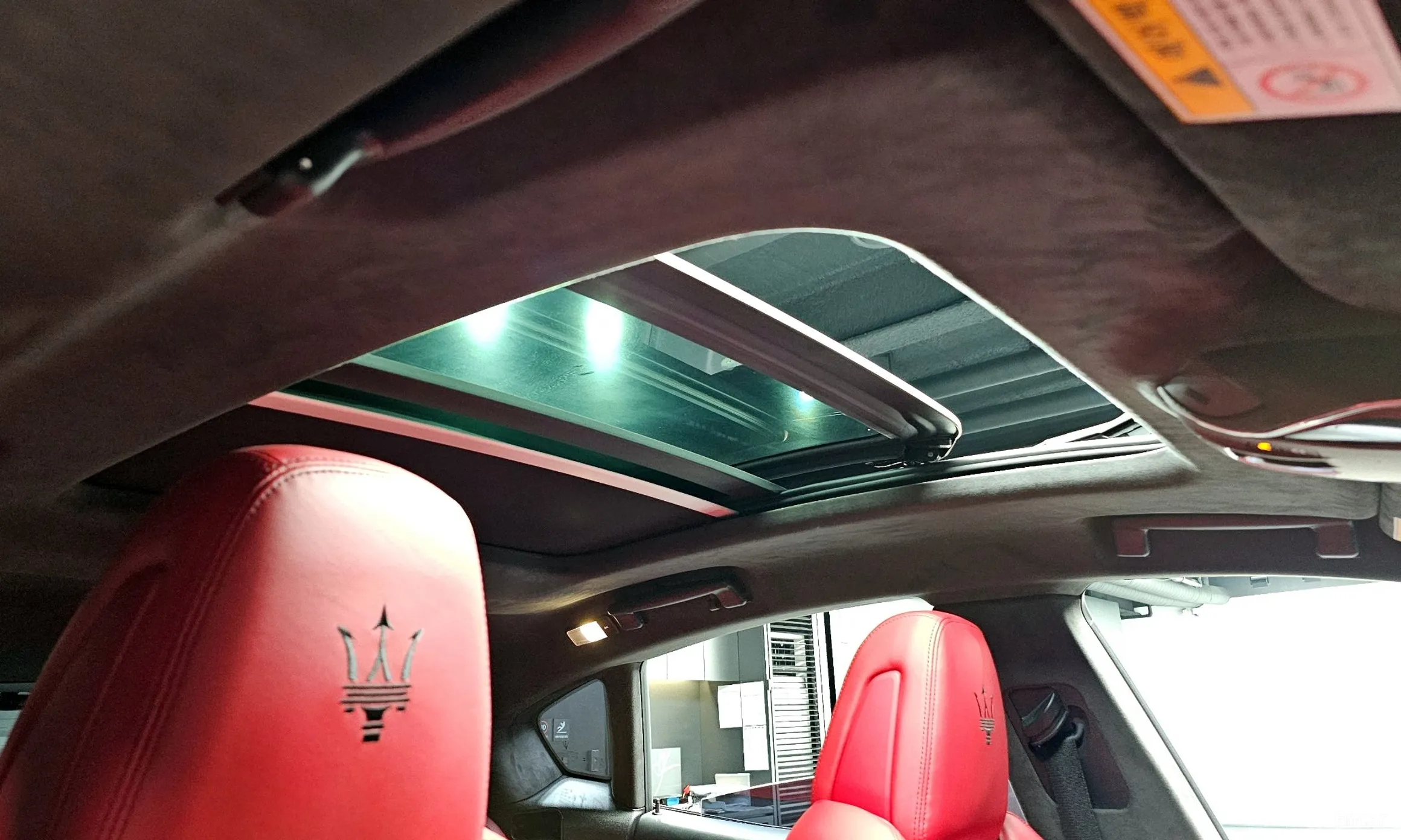 Maserati Levante превью 18