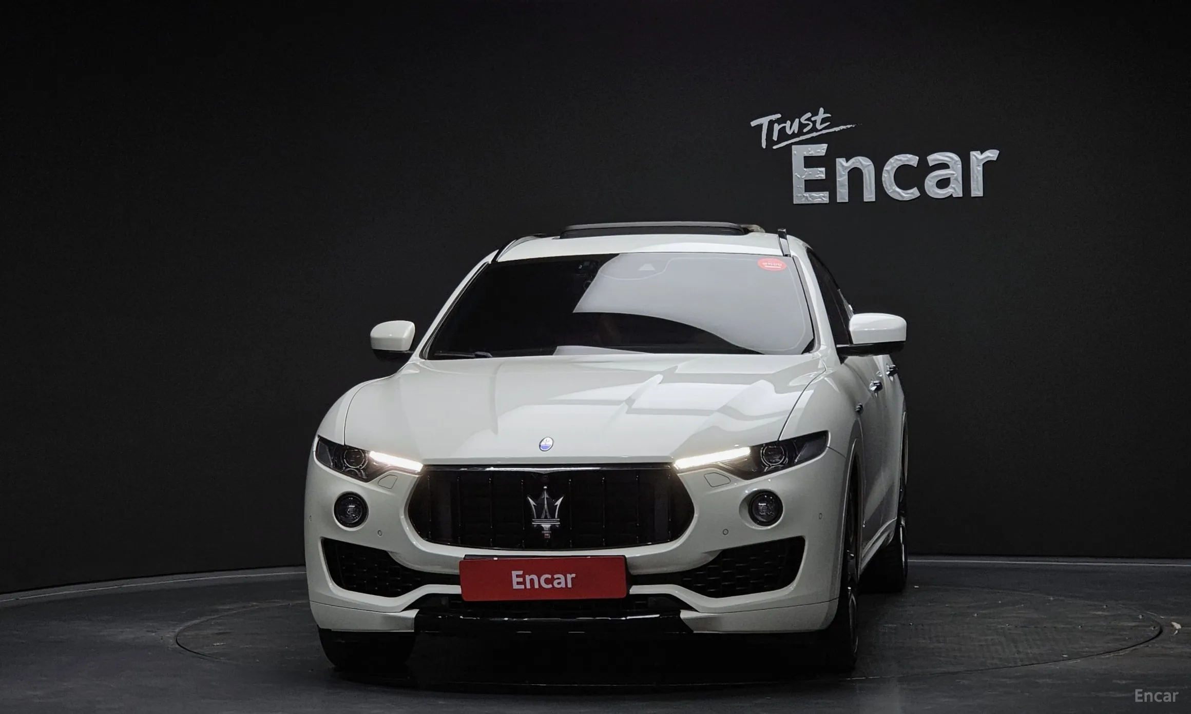 Maserati Levante превью 3