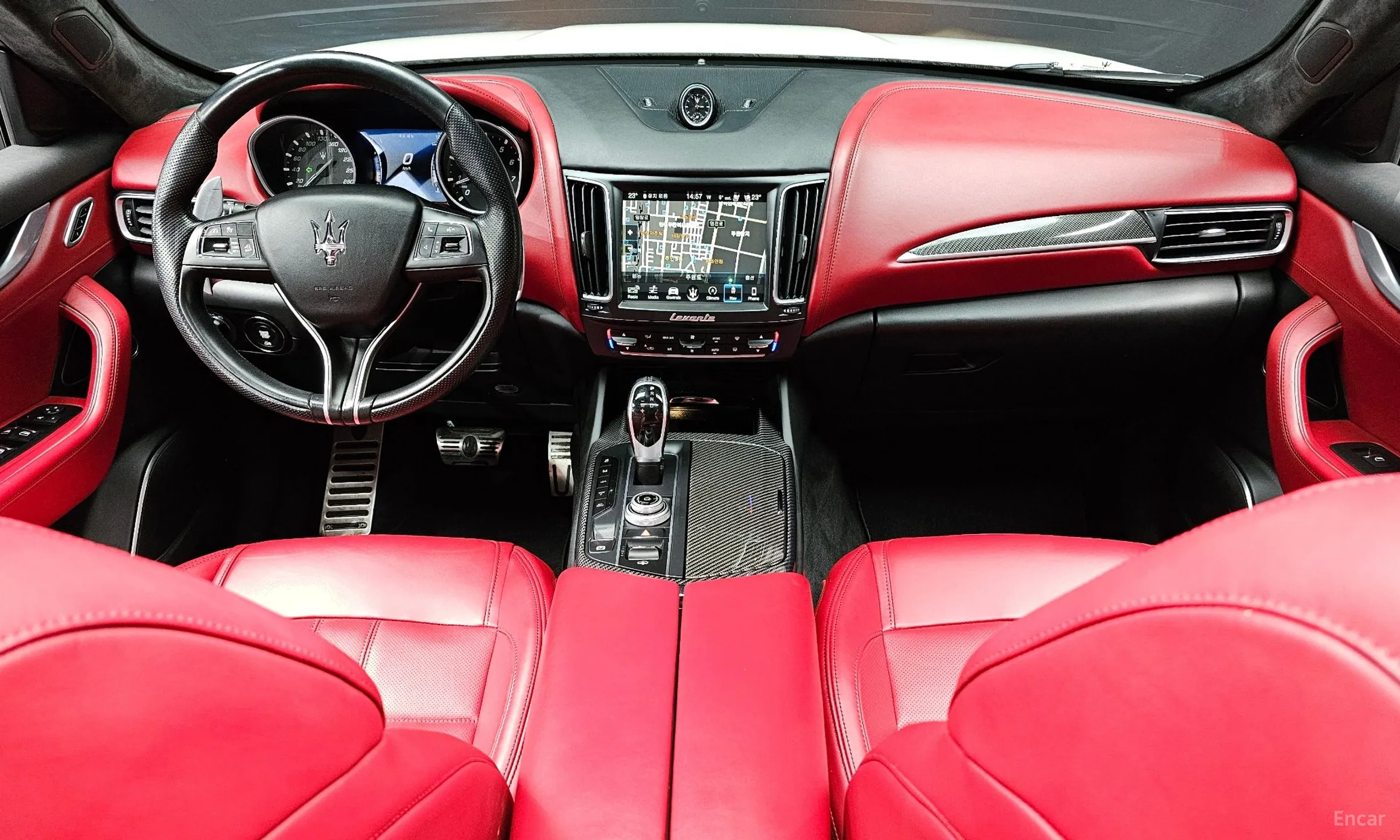 Maserati Levante превью 7