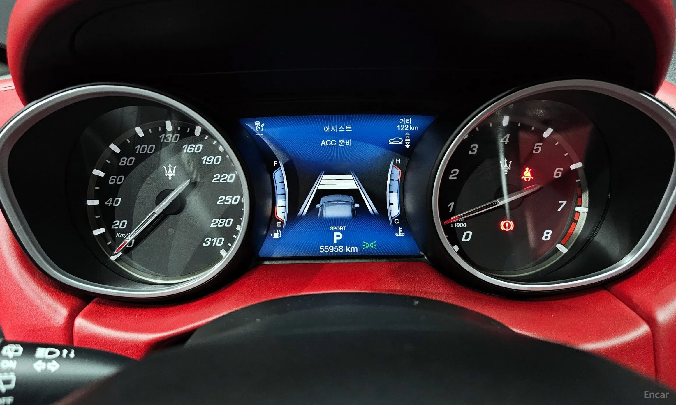 Maserati Levante превью 8