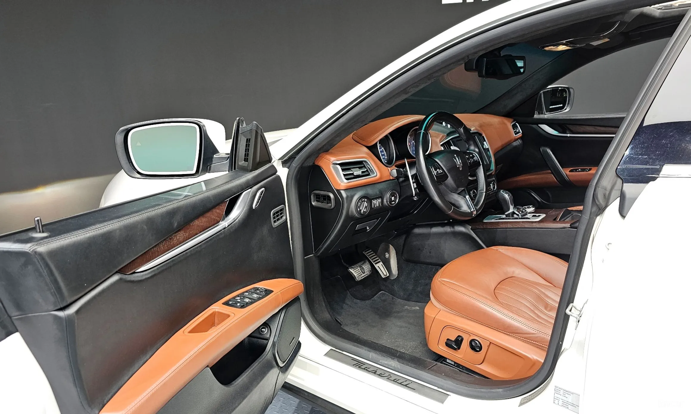 Maserati Ghibli превью 11