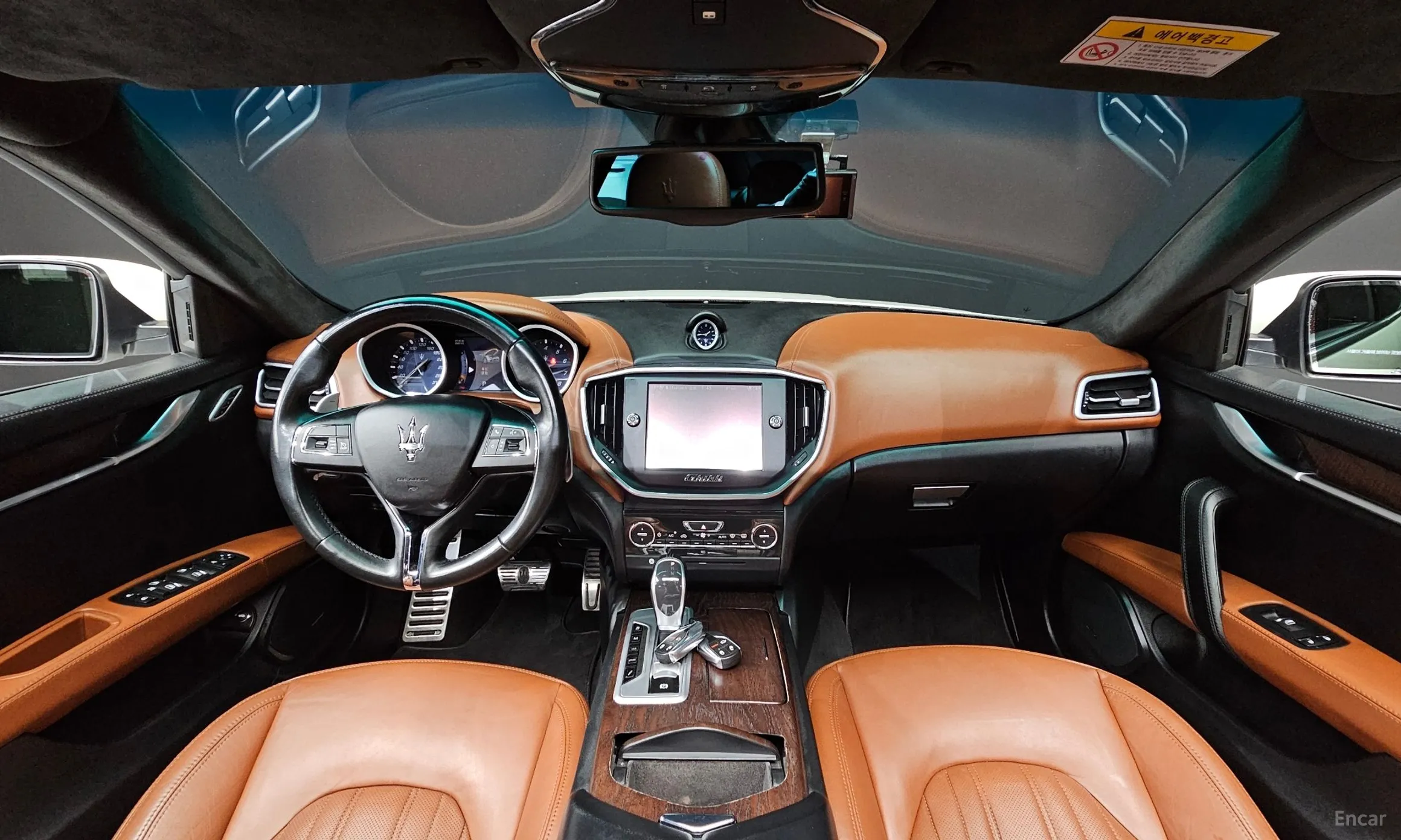 Maserati Ghibli превью 7