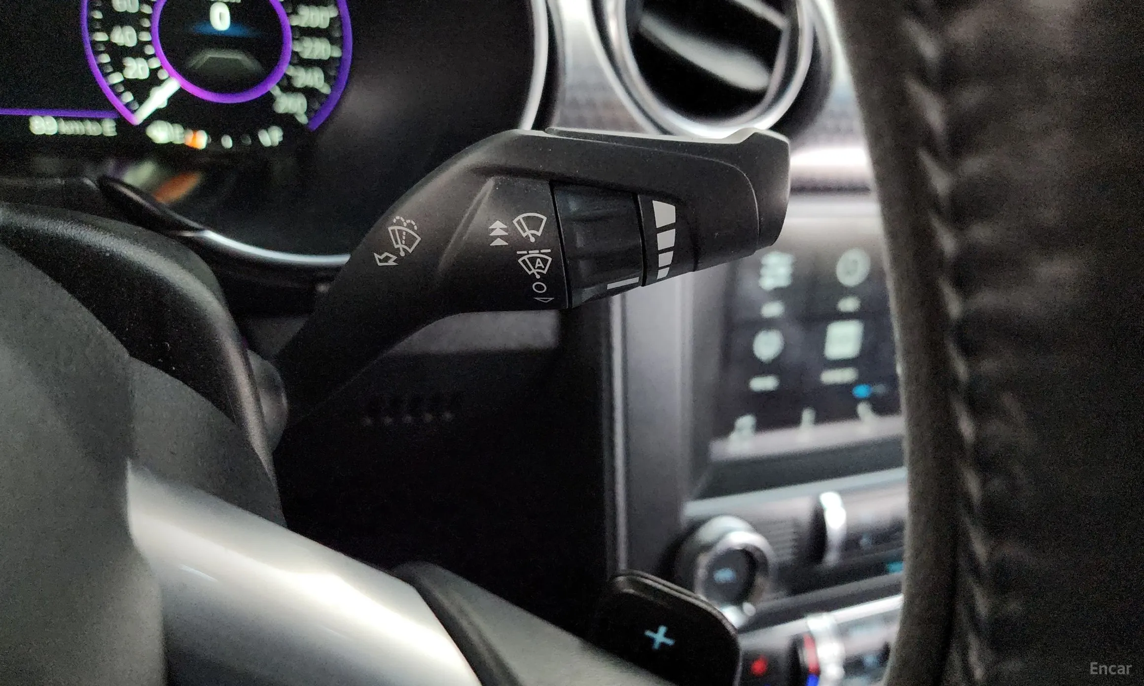 Ford Mustang превью 18