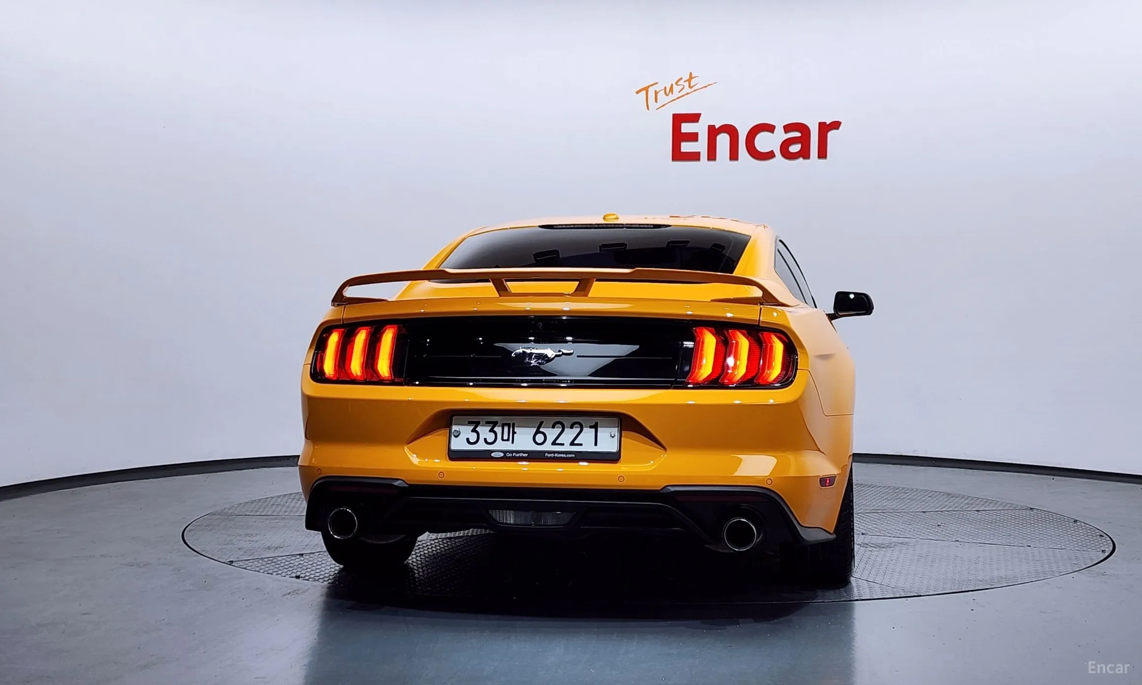 Ford Mustang превью 4