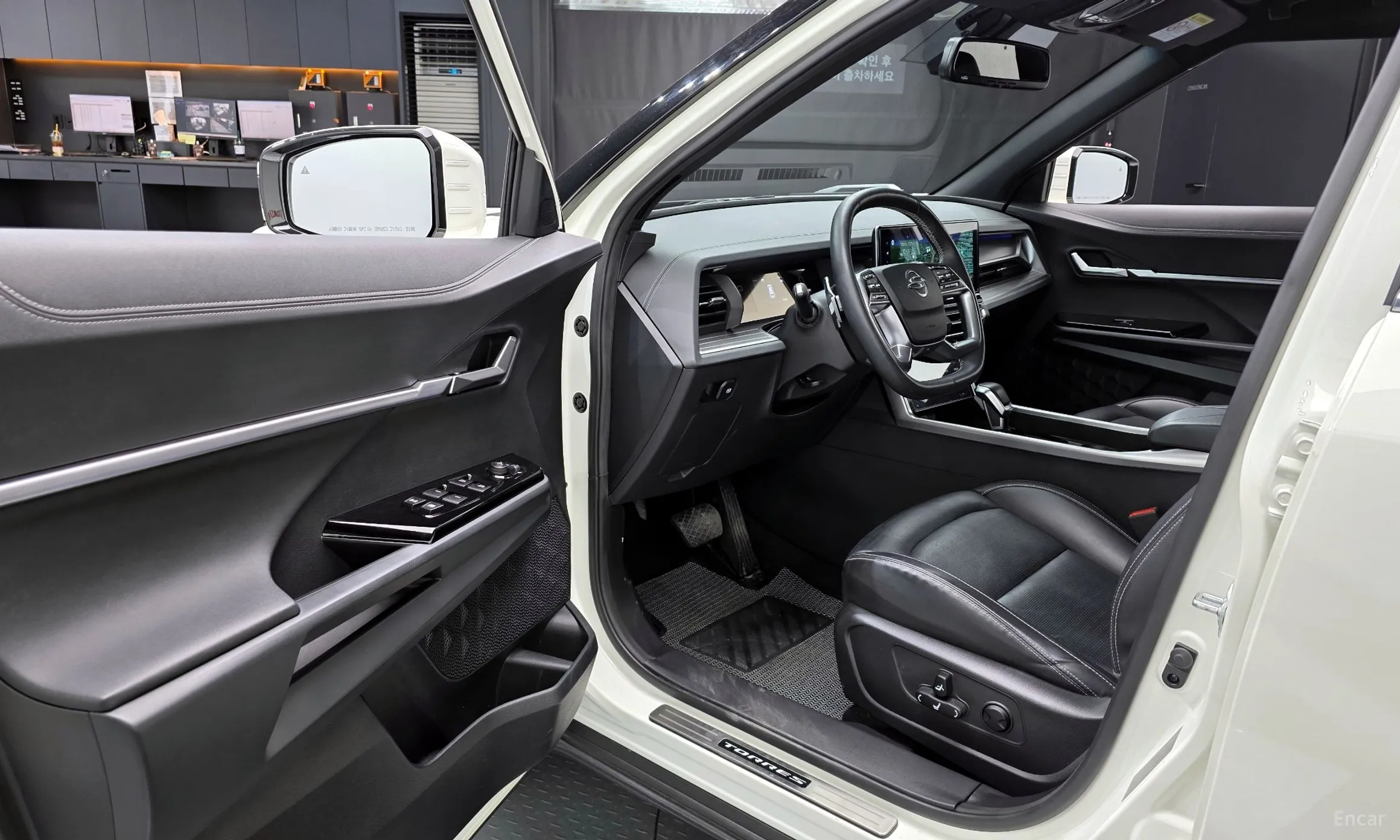 KG Mobility (SsangYong) Torres превью 11